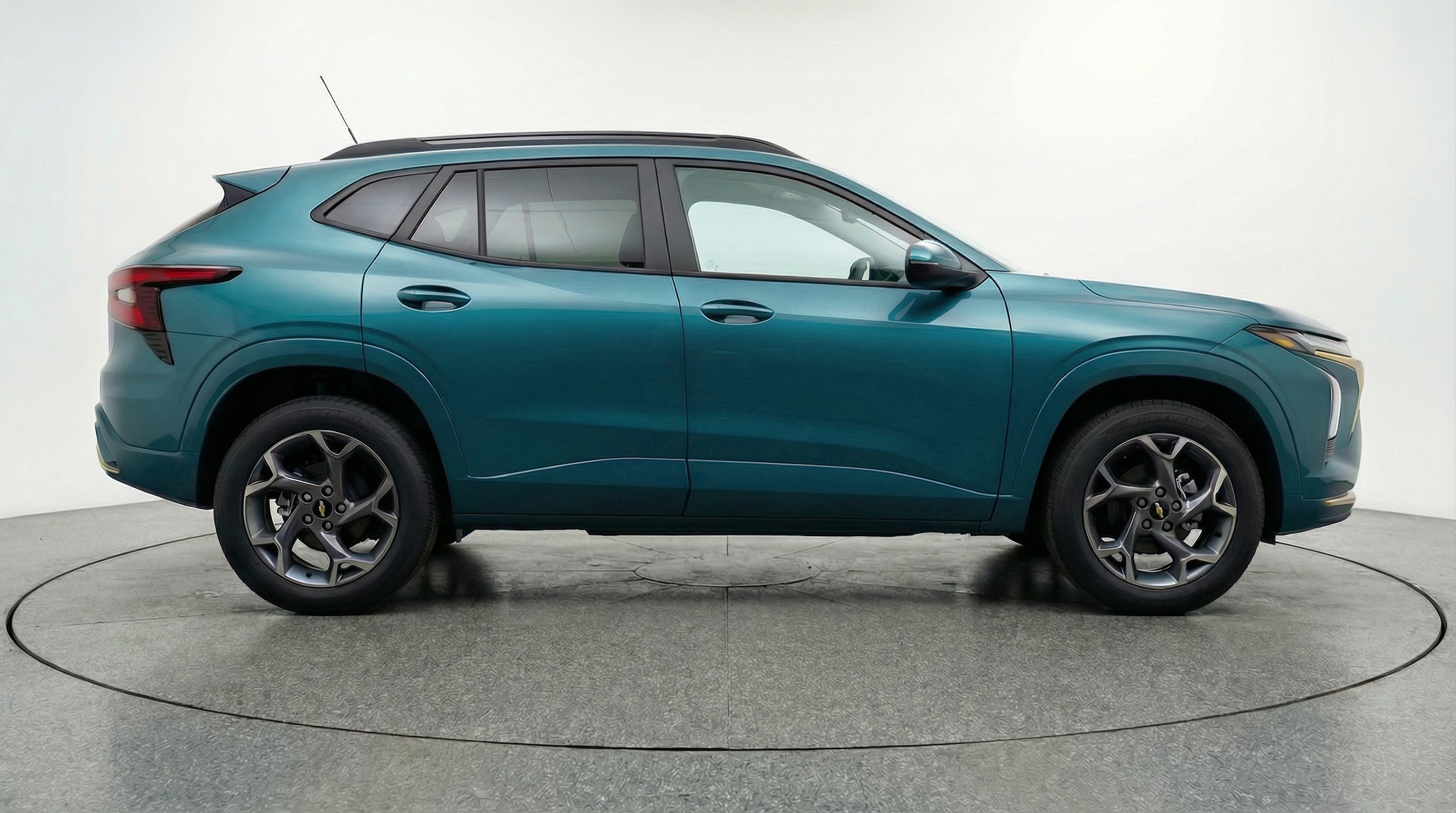 Thumbnail: 2025 Chevrolet Trax - 8