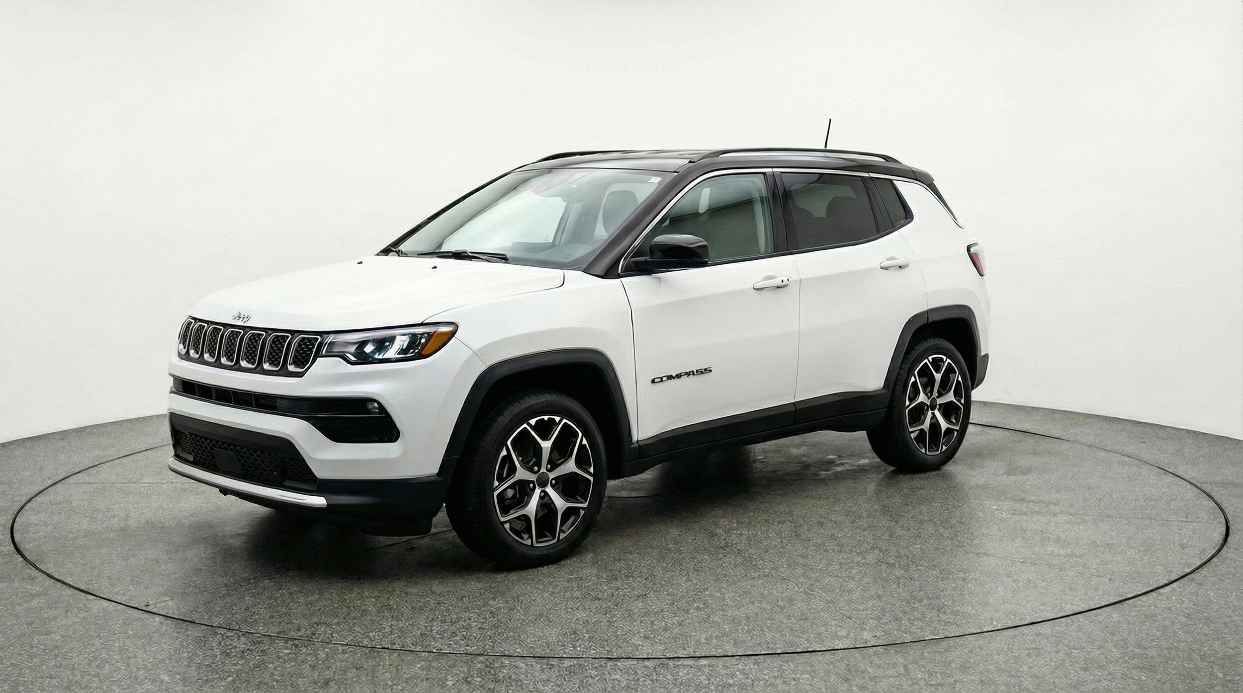 Thumbnail: 2025 Jeep Compass - 3