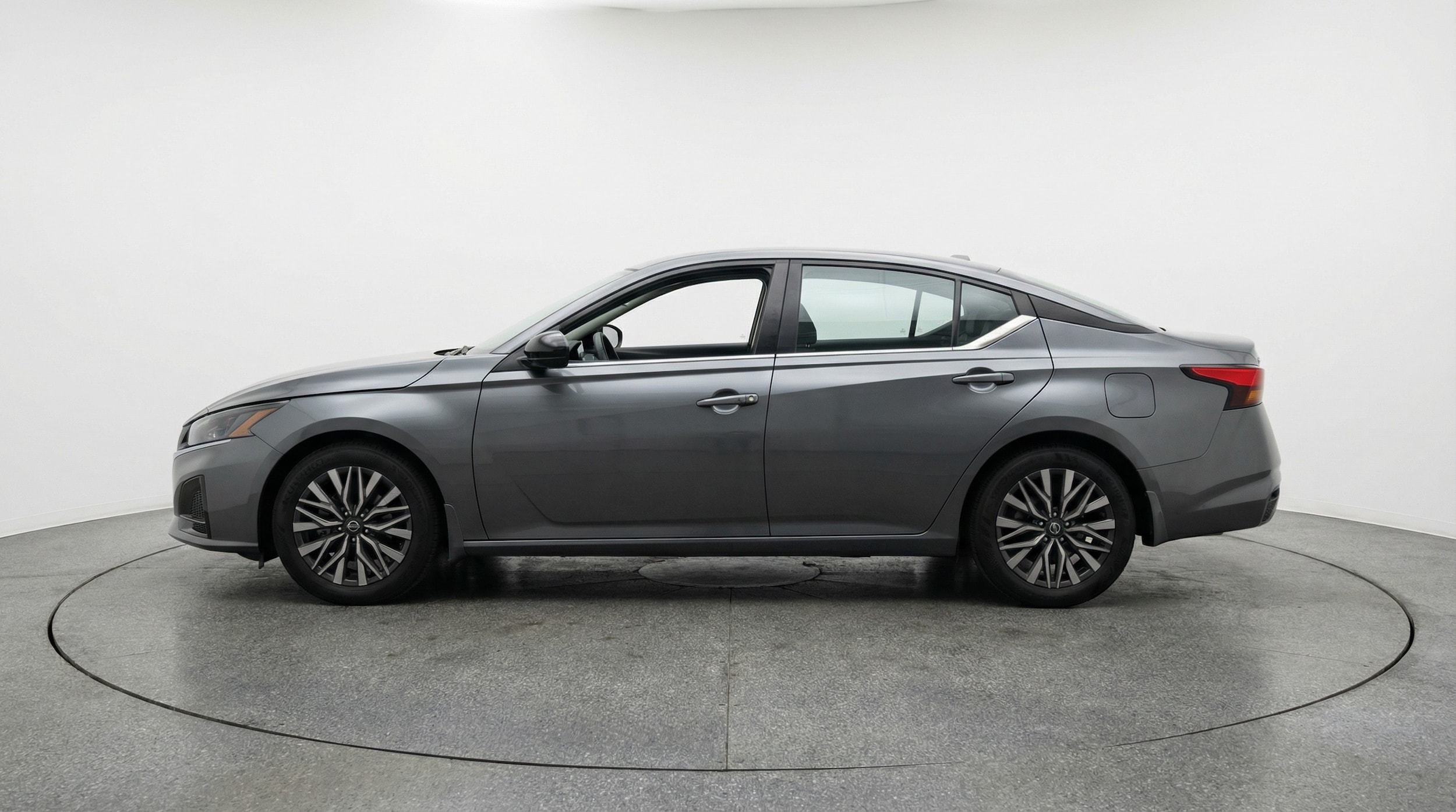 Thumbnail: 2025 Nissan Altima - 4