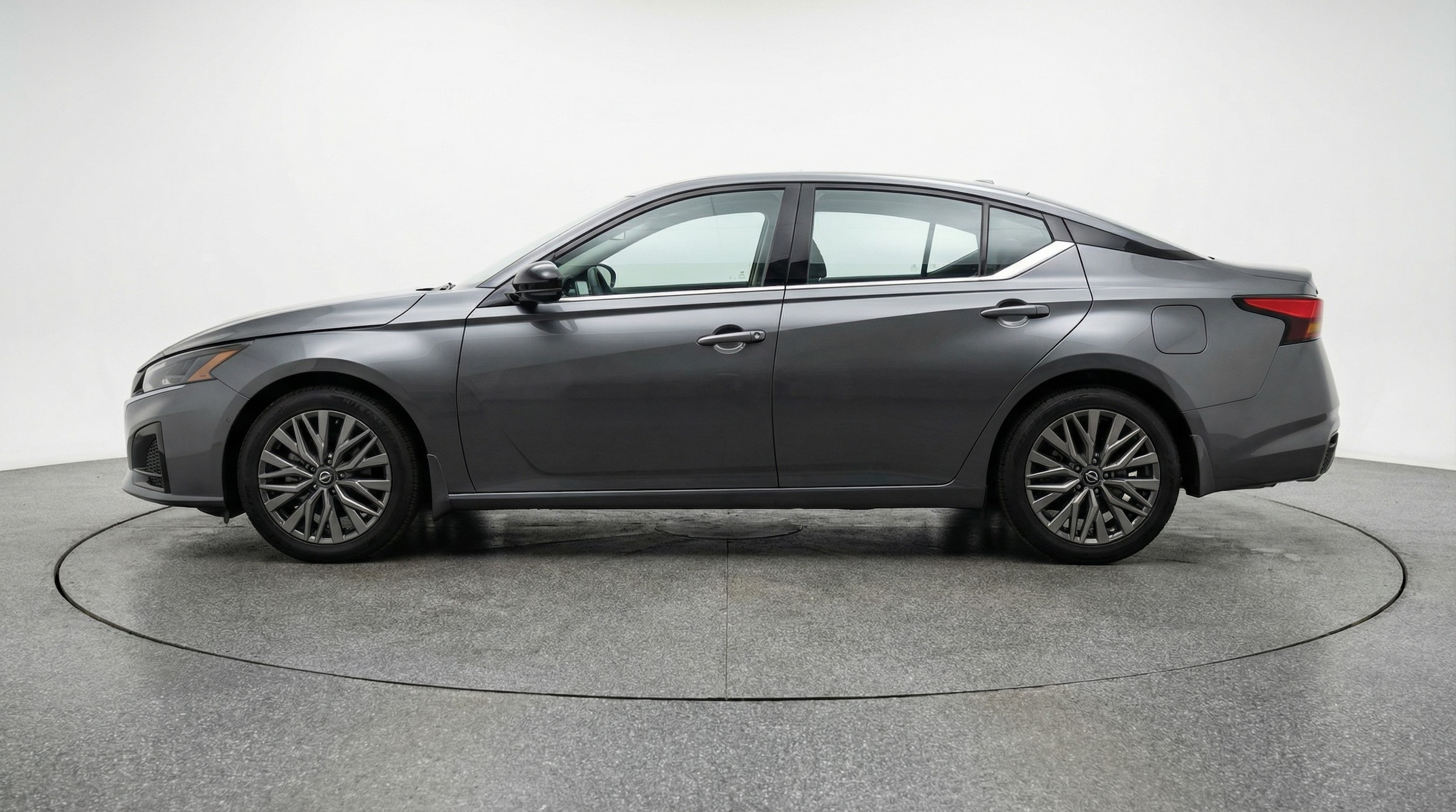 Thumbnail: 2025 Nissan Altima - 4