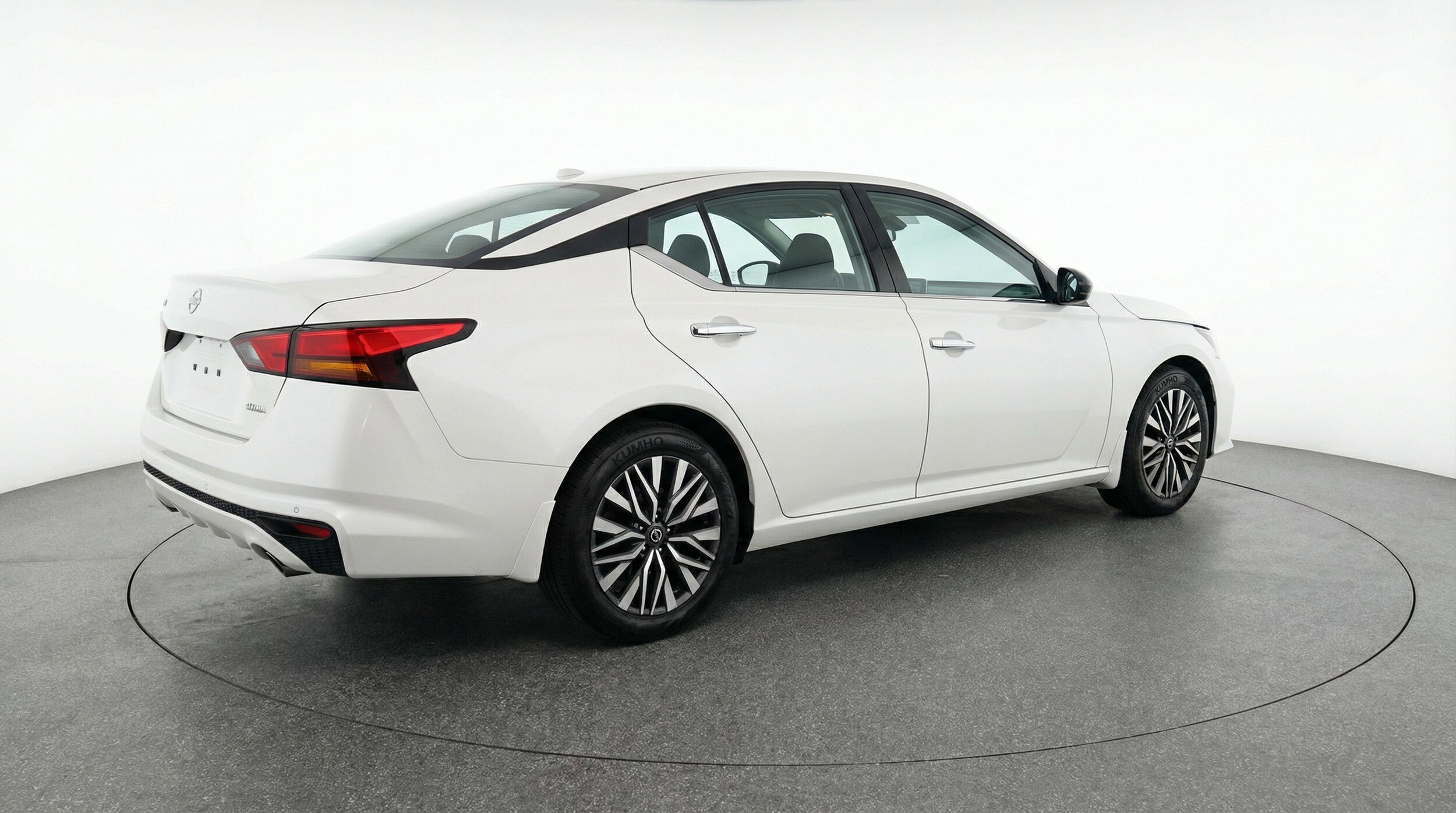 Thumbnail: 2025 Nissan Altima - 9