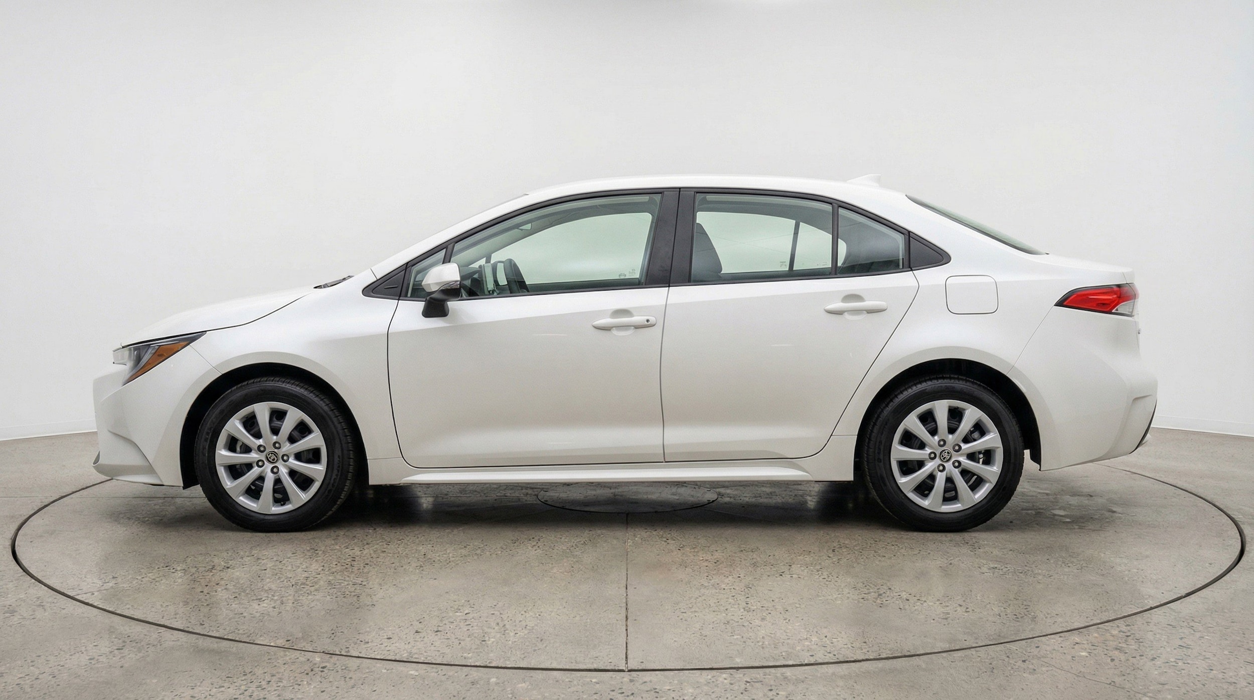 Thumbnail: 2025 Toyota Corolla - 5