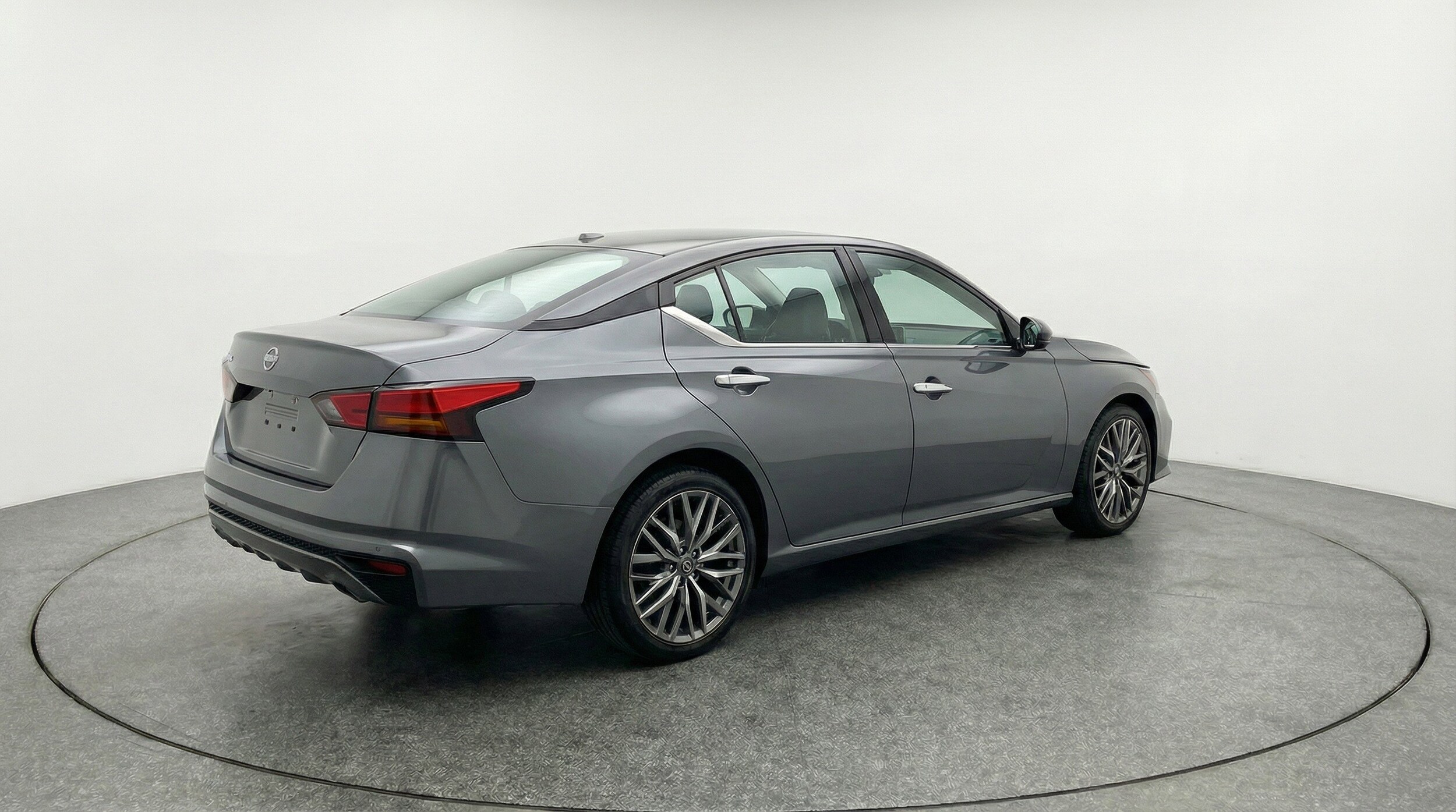 Thumbnail: 2025 Nissan Altima - 9