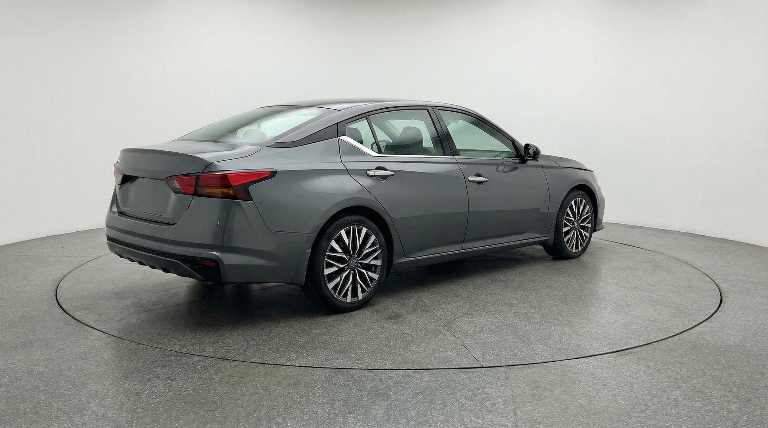 Thumbnail: 2025 Nissan Altima - 9