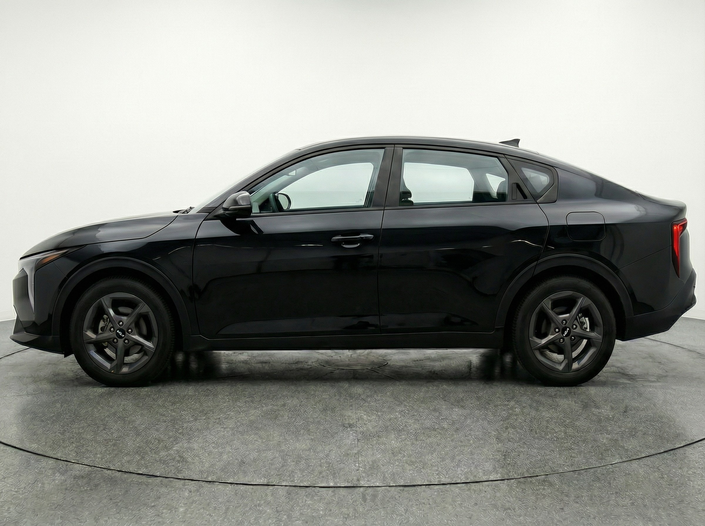 Thumbnail: 2025 Kia K4 - 4