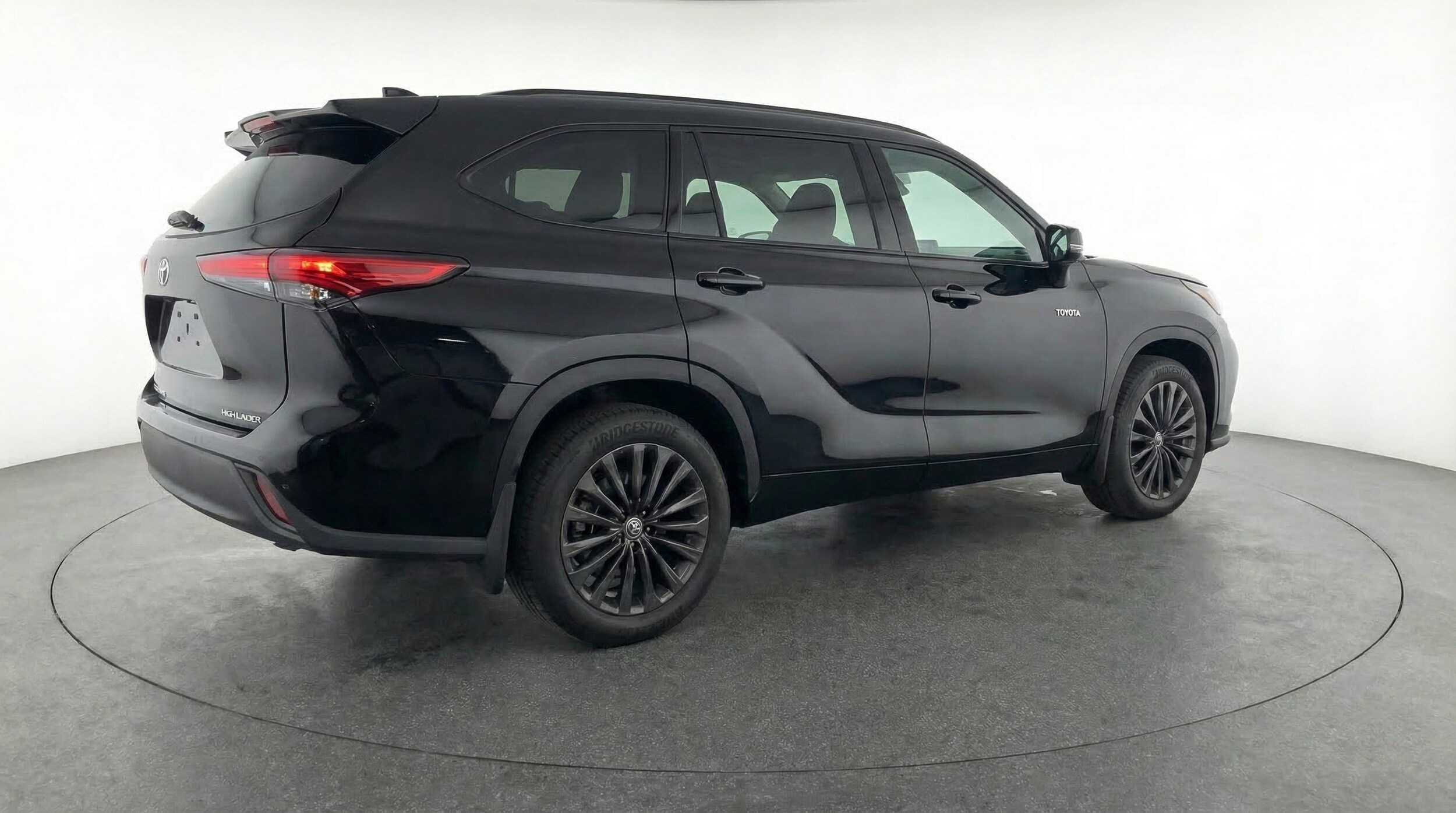 Thumbnail: 2025 Toyota Highlander - 9