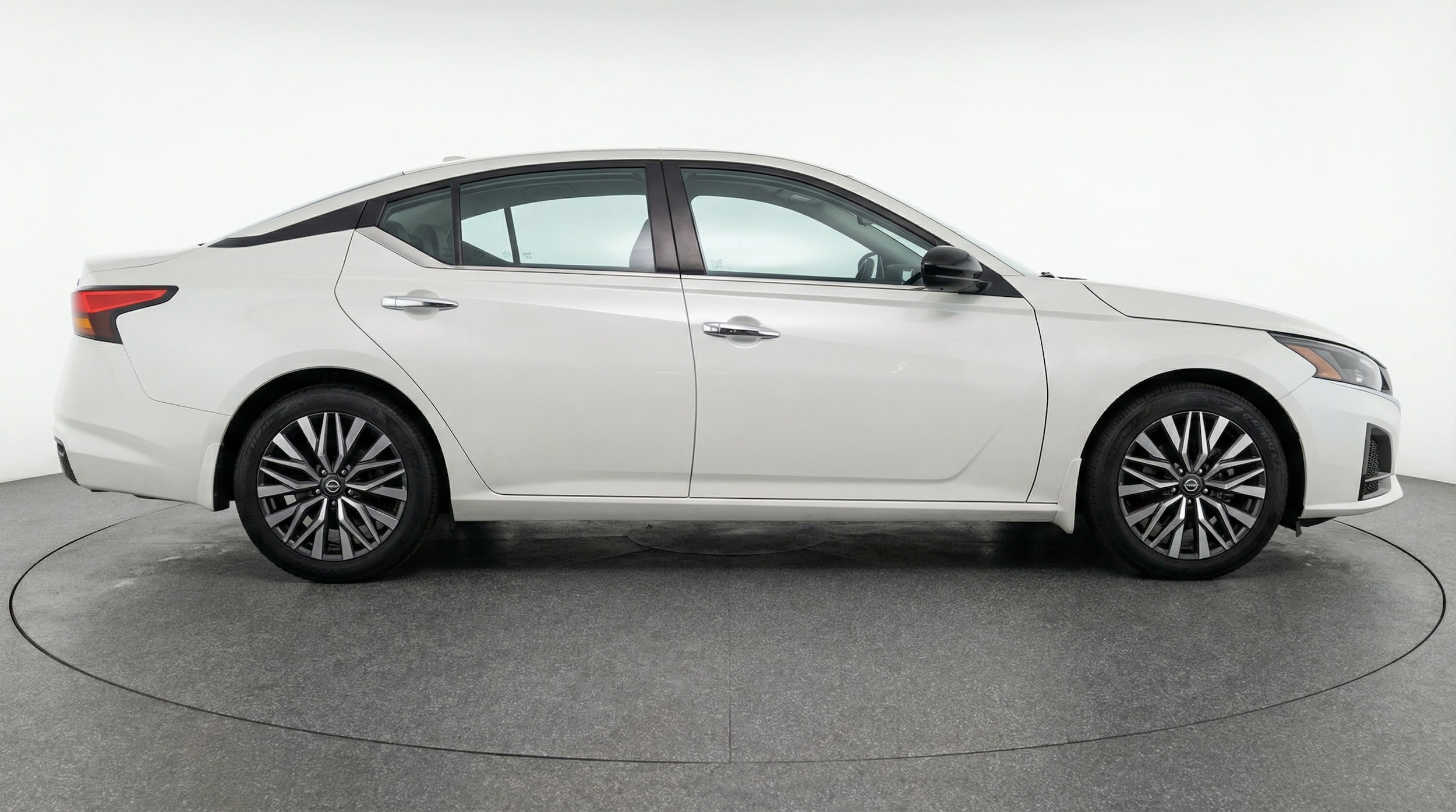 Thumbnail: 2025 Nissan Altima - 8