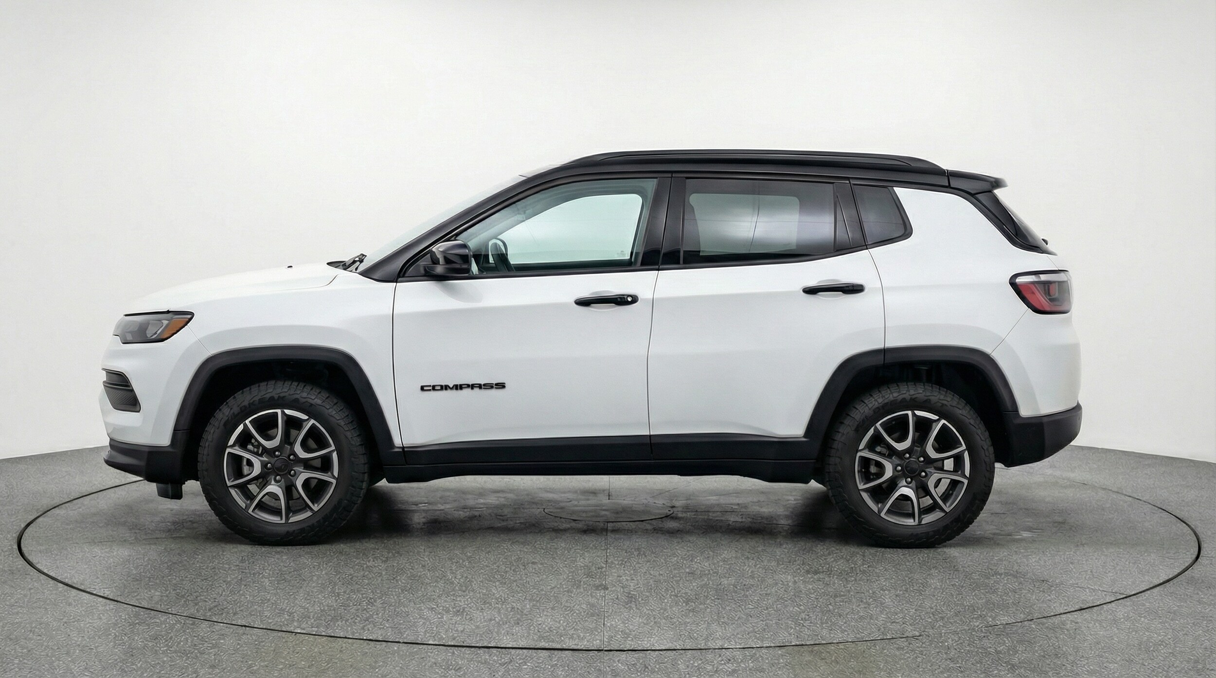 Thumbnail: 2025 Jeep Compass - 4