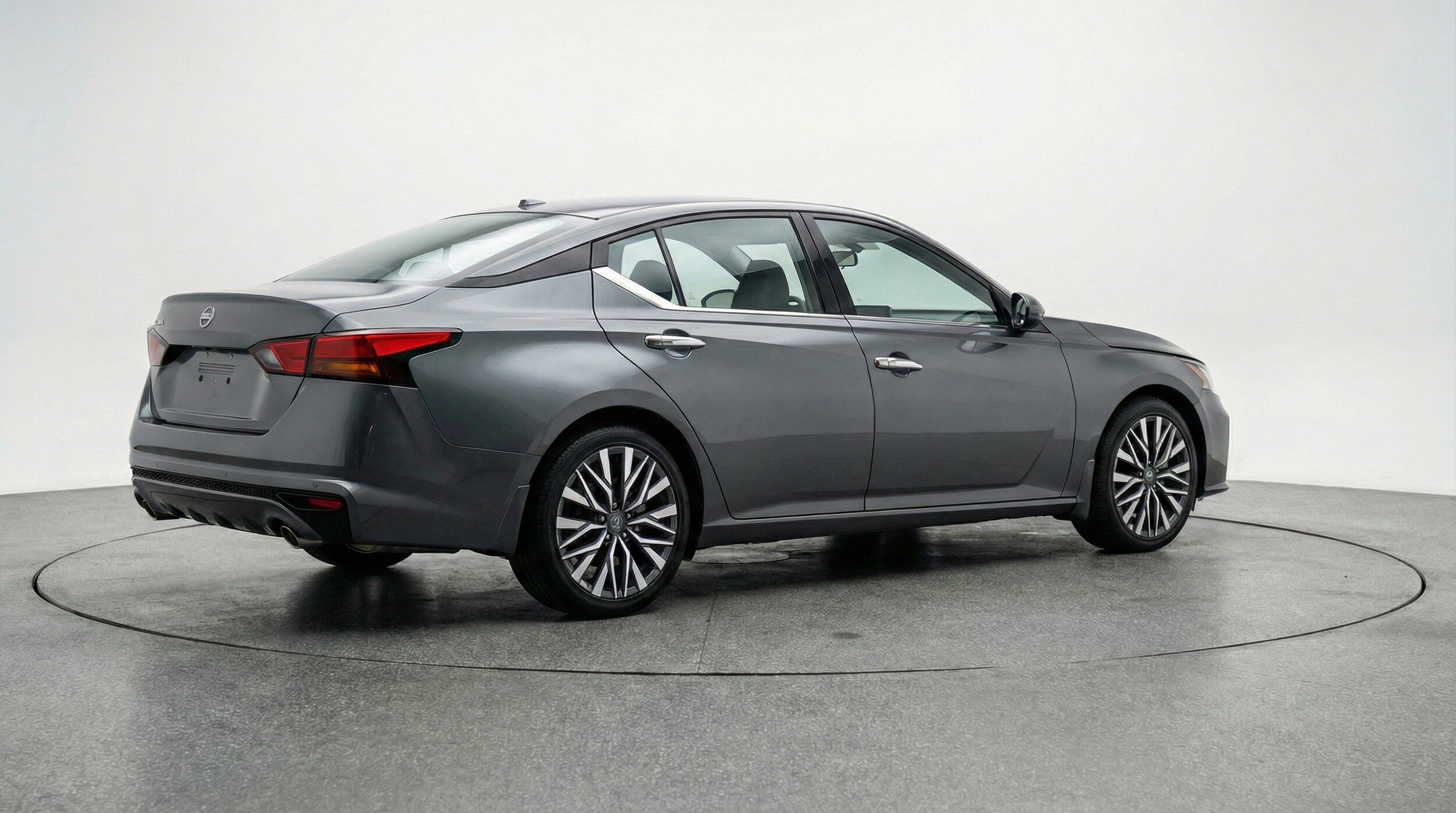 Thumbnail: 2025 Nissan Altima - 9