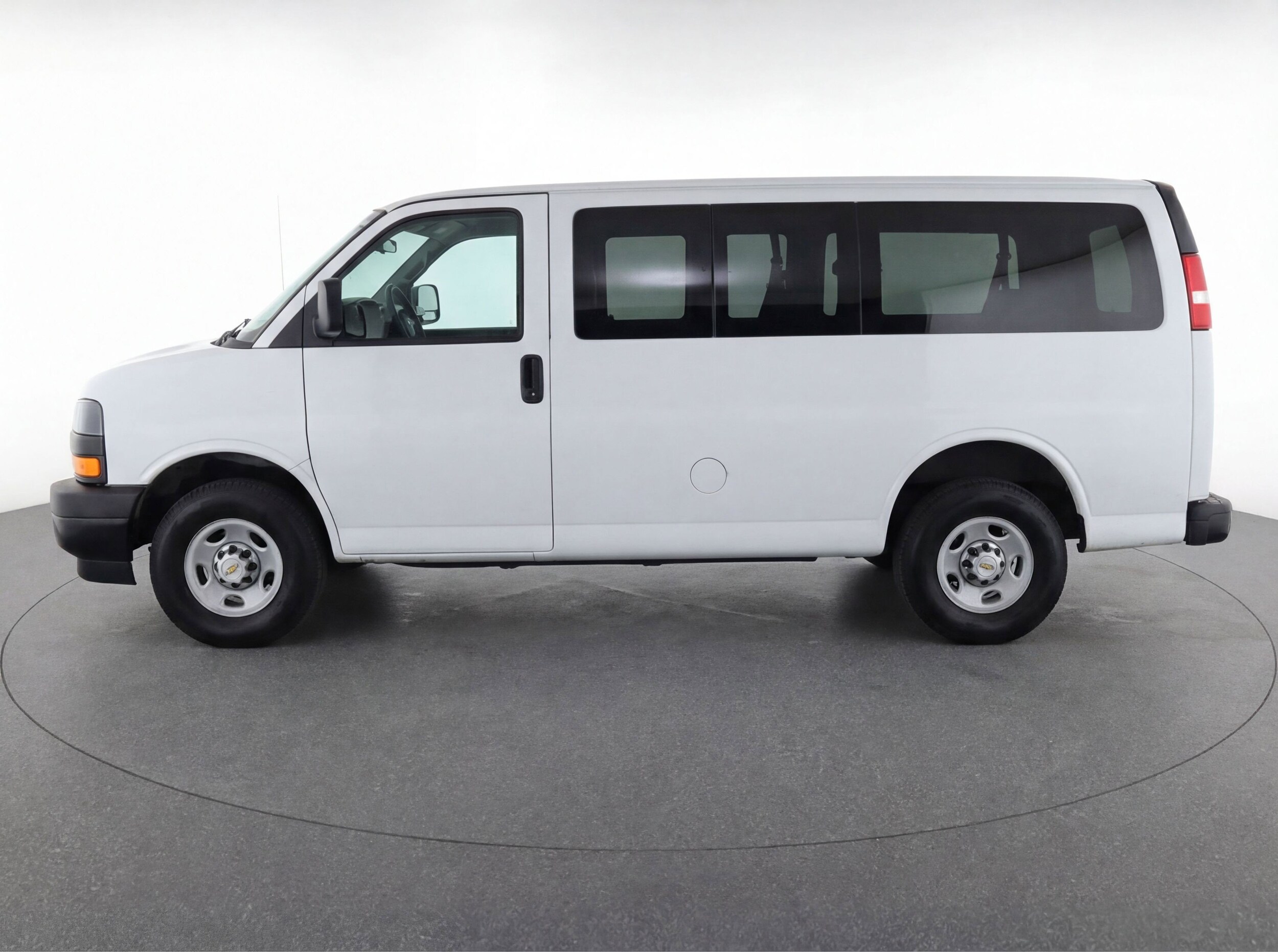 Thumbnail: 2025 Chevrolet Express - 5