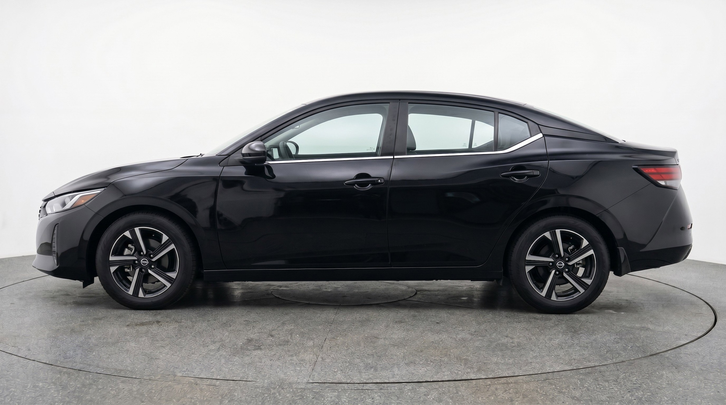 Thumbnail: 2025 Nissan Sentra - 5