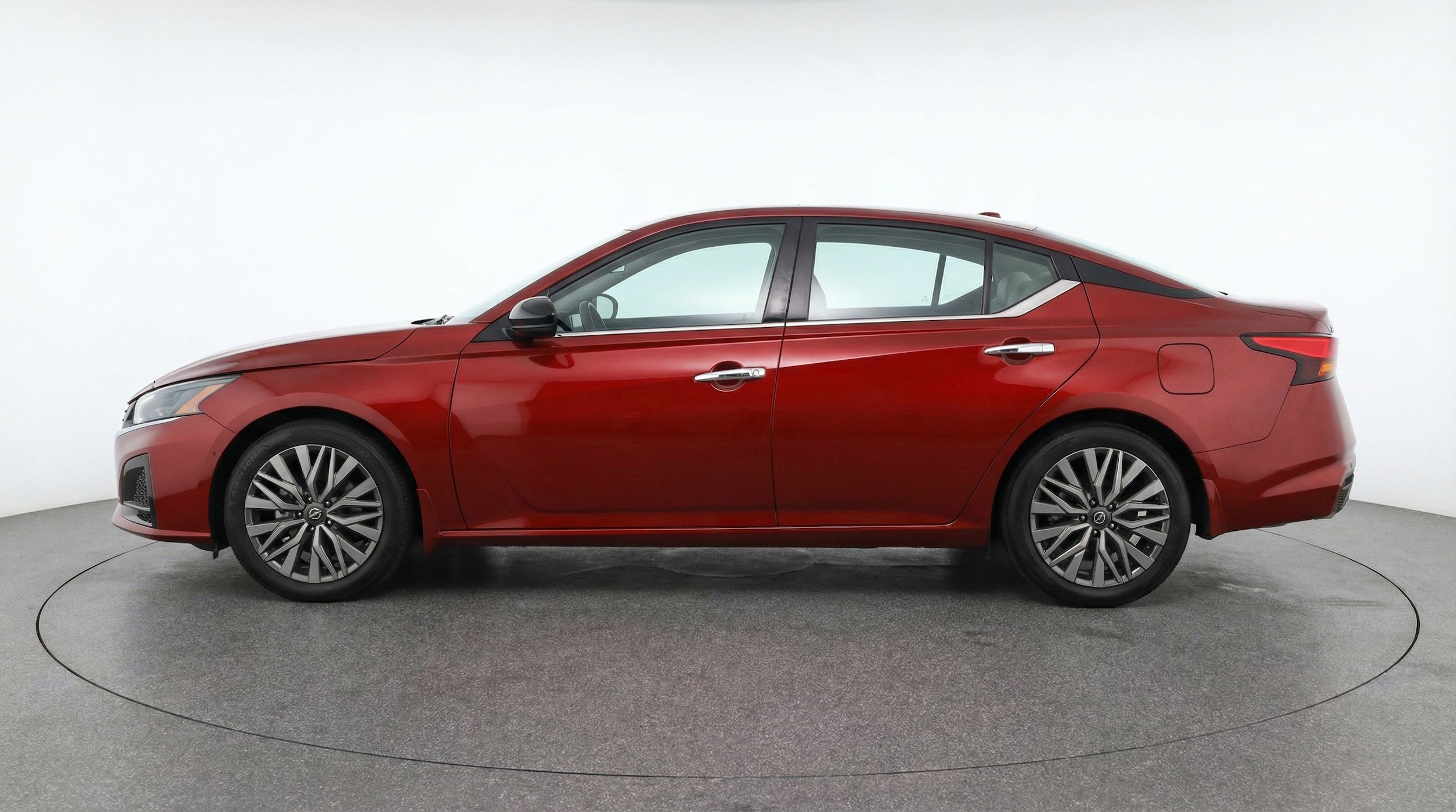 Thumbnail: 2025 Nissan Altima - 5