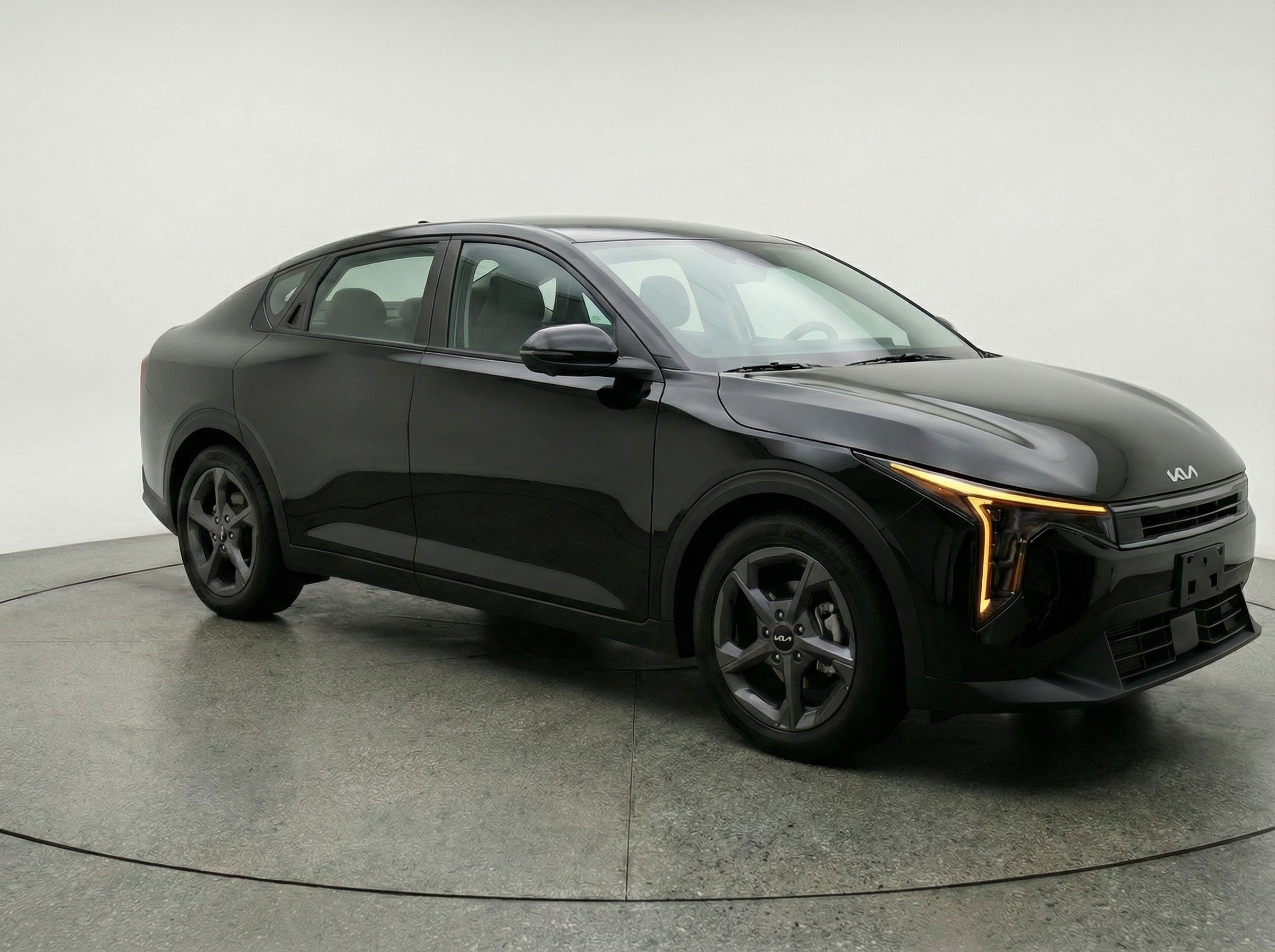 Thumbnail: 2025 Kia K4 - 1