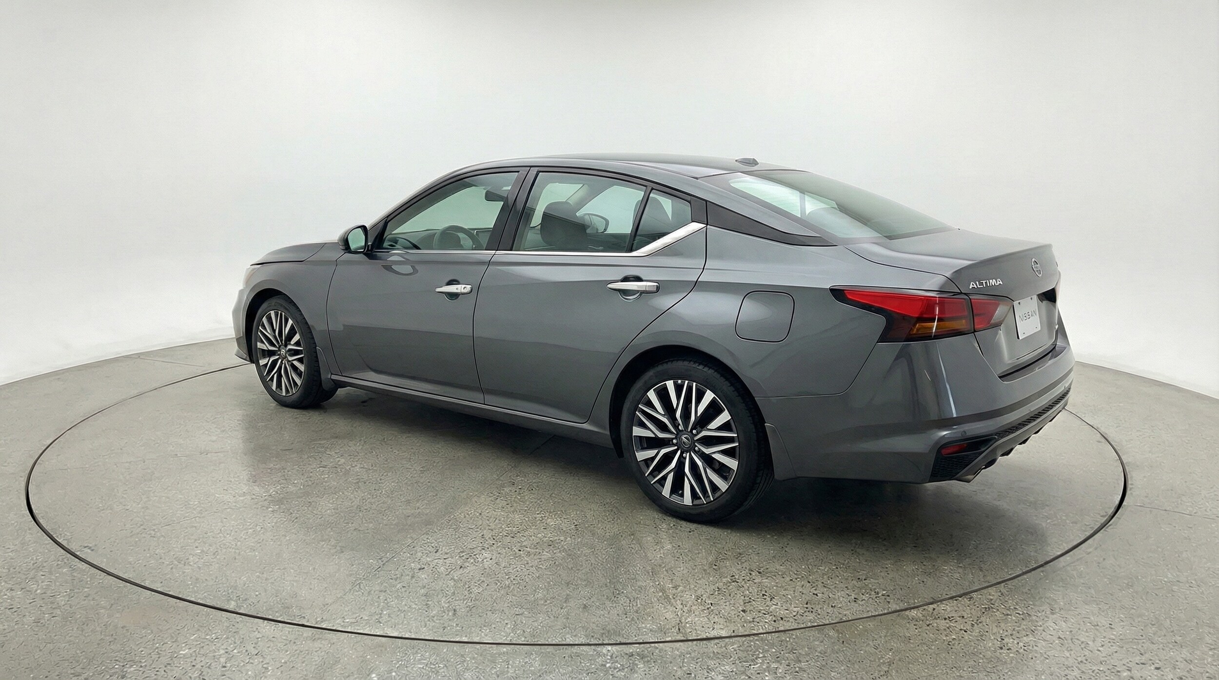 Thumbnail: 2025 Nissan Altima - 5