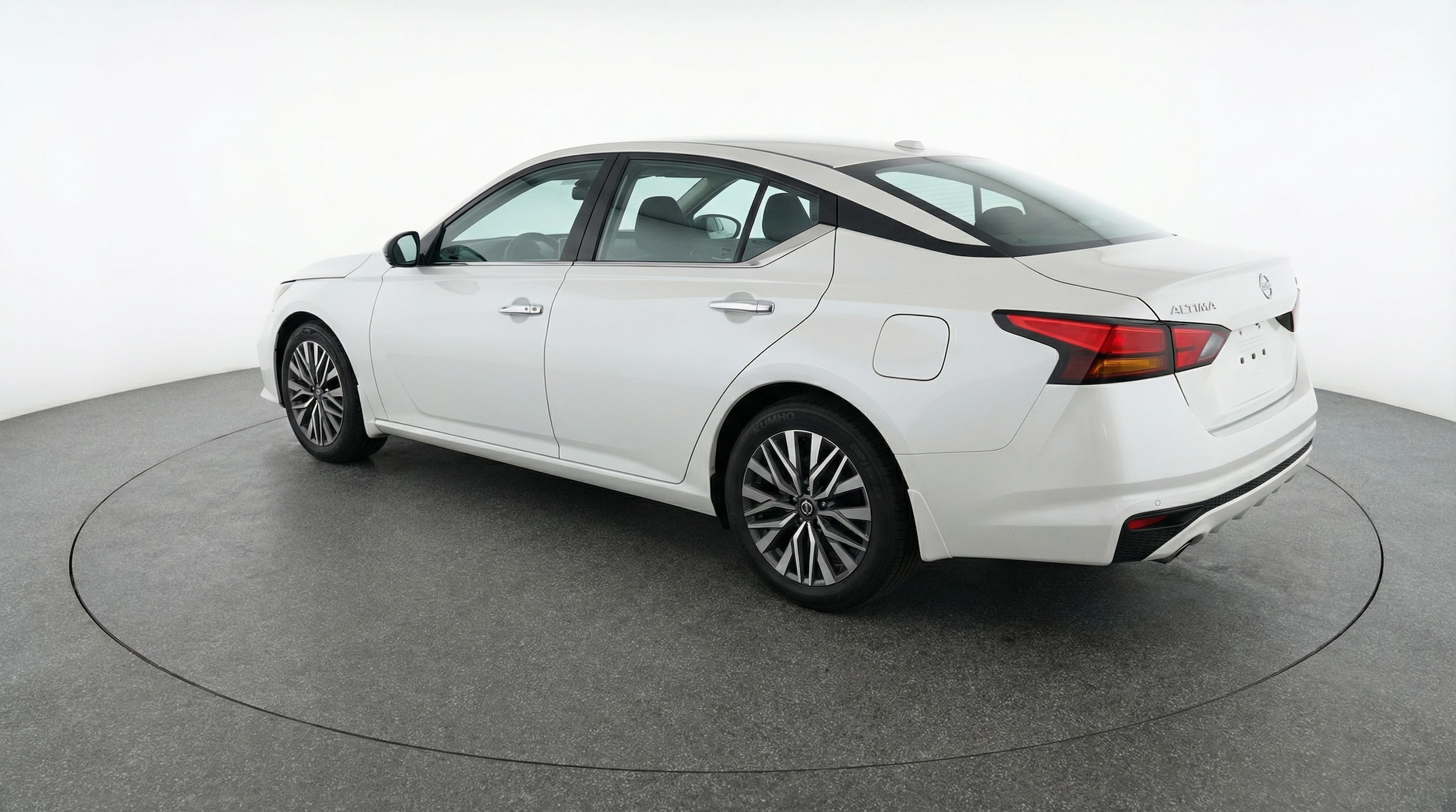 Thumbnail: 2025 Nissan Altima - 5