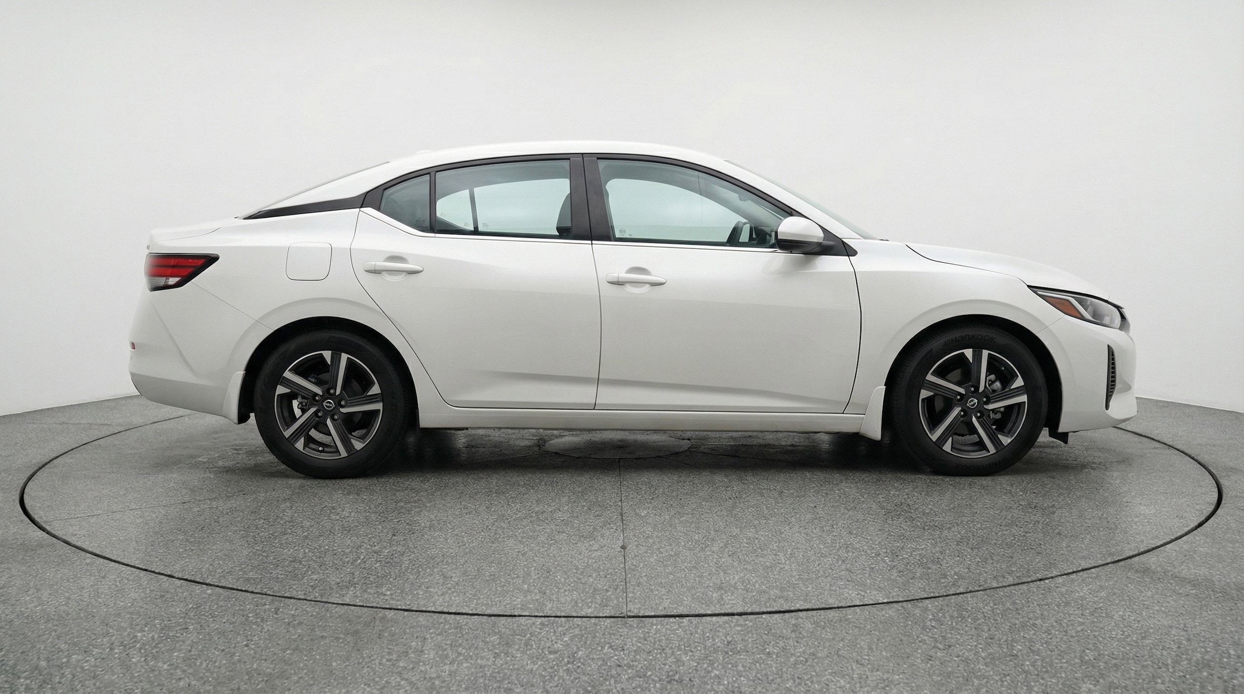 Thumbnail: 2025 Nissan Sentra - 11