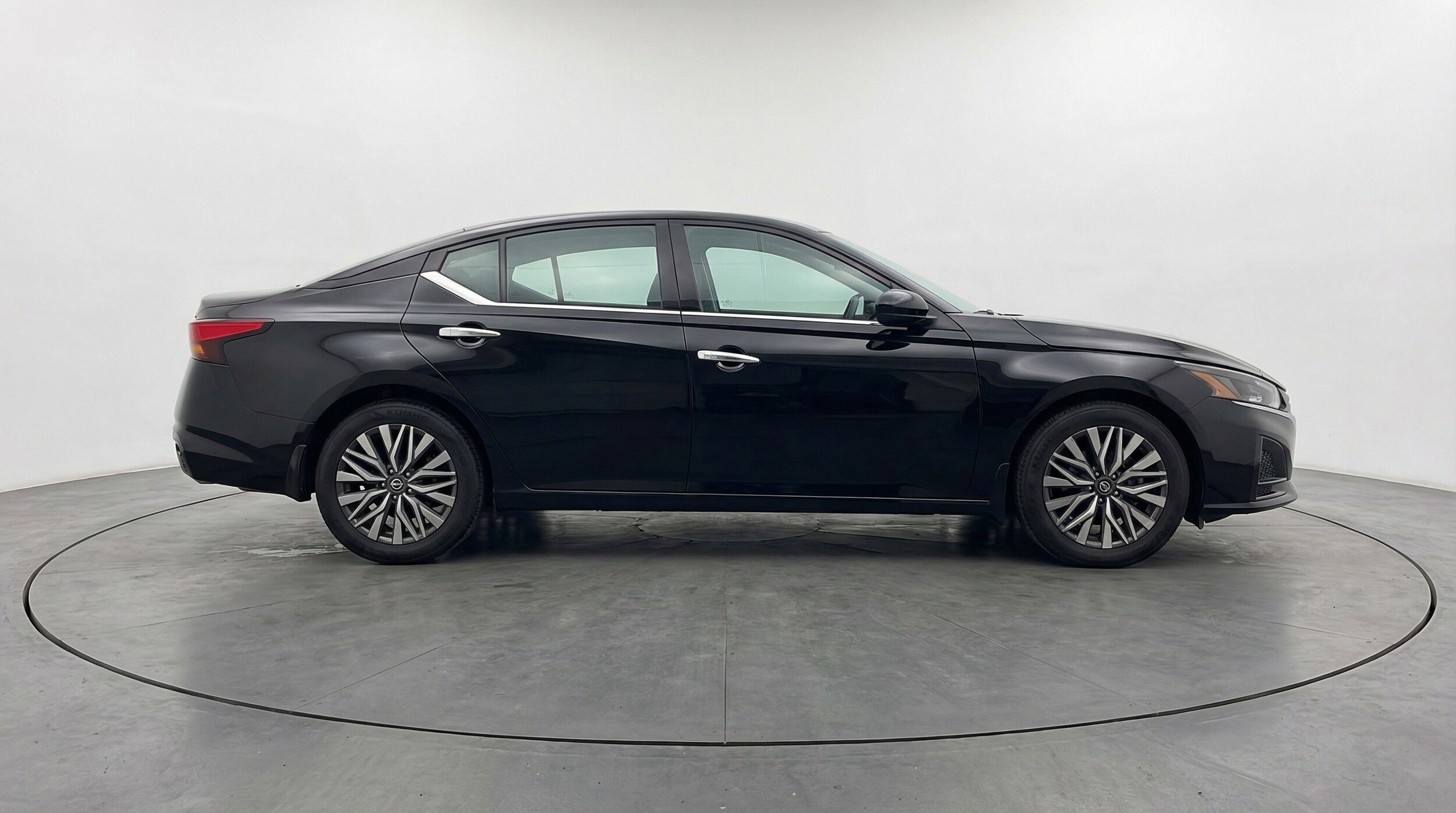 Thumbnail: 2025 Nissan Altima - 11