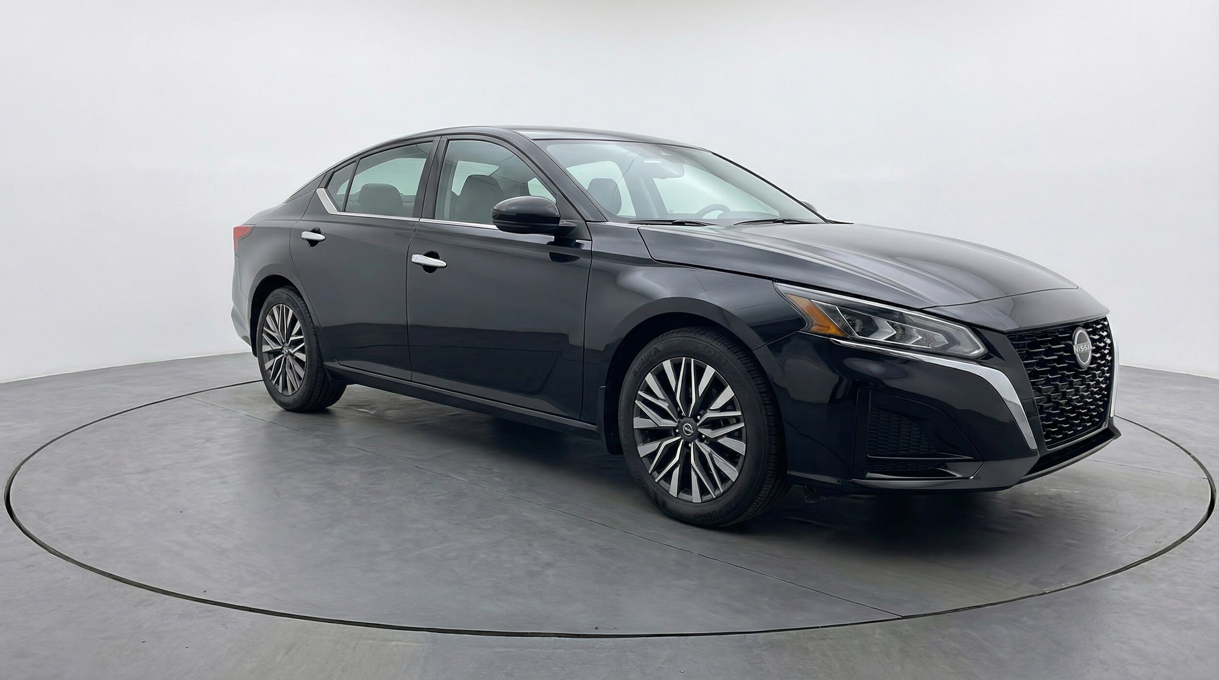 Thumbnail: 2025 Nissan Altima - 1