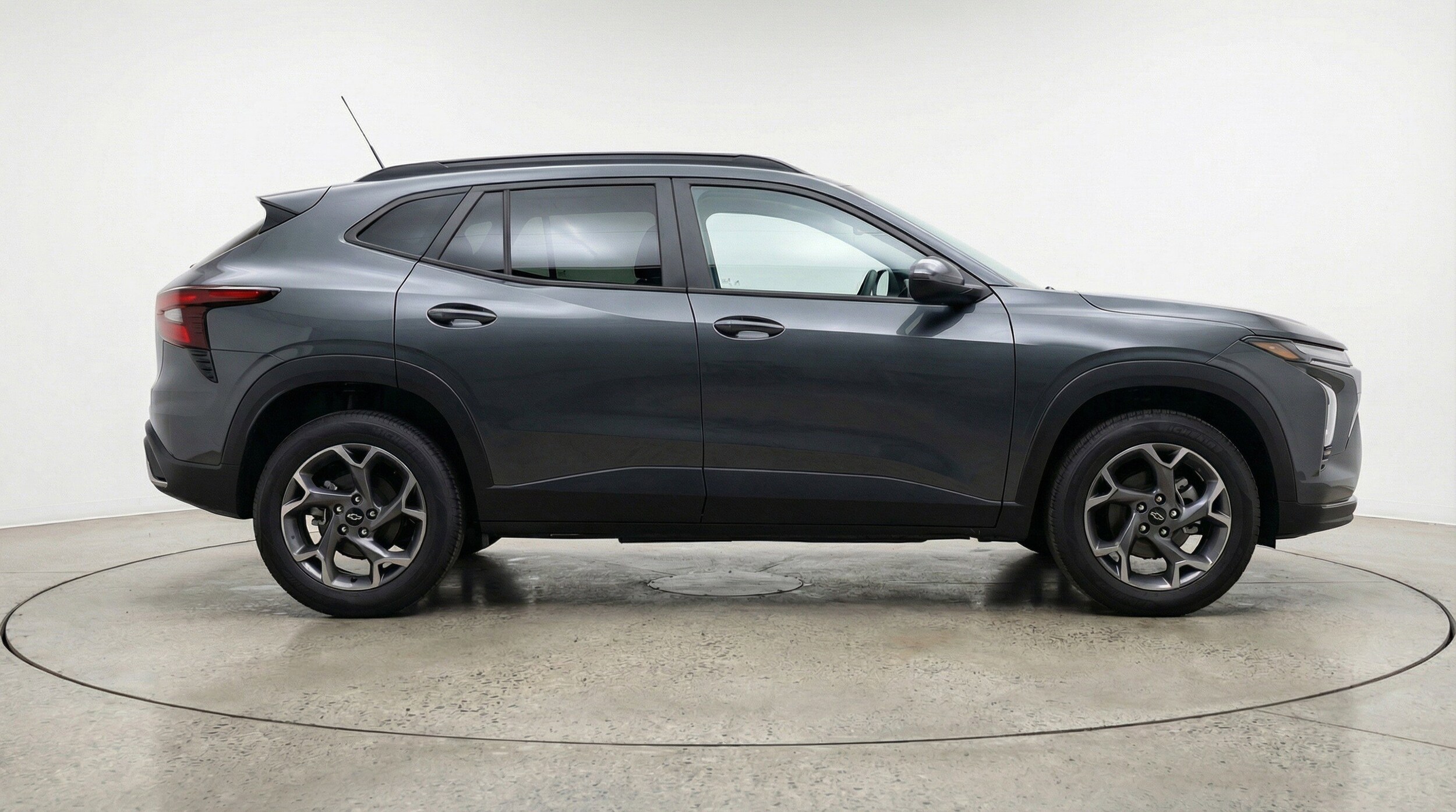 Thumbnail: 2025 Chevrolet Trax - 11