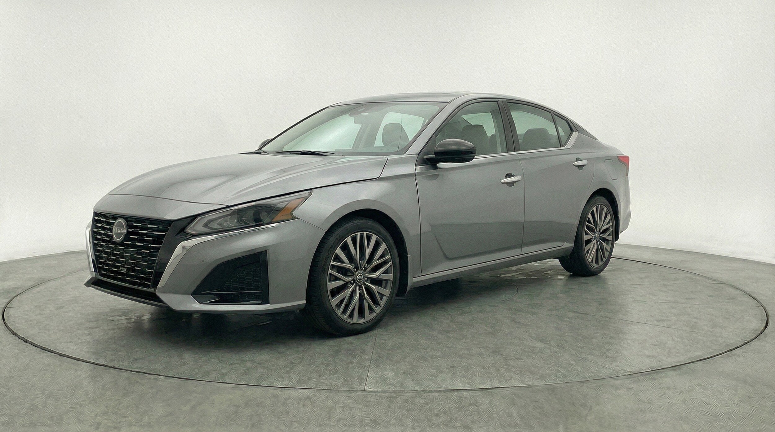 Thumbnail: 2025 Nissan Altima - 3