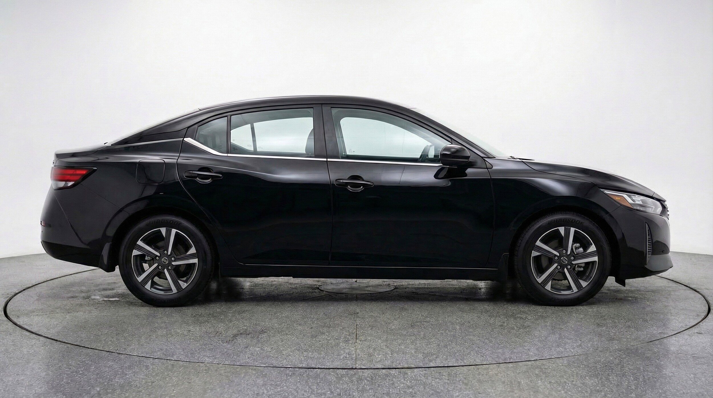 Thumbnail: 2025 Nissan Sentra - 11