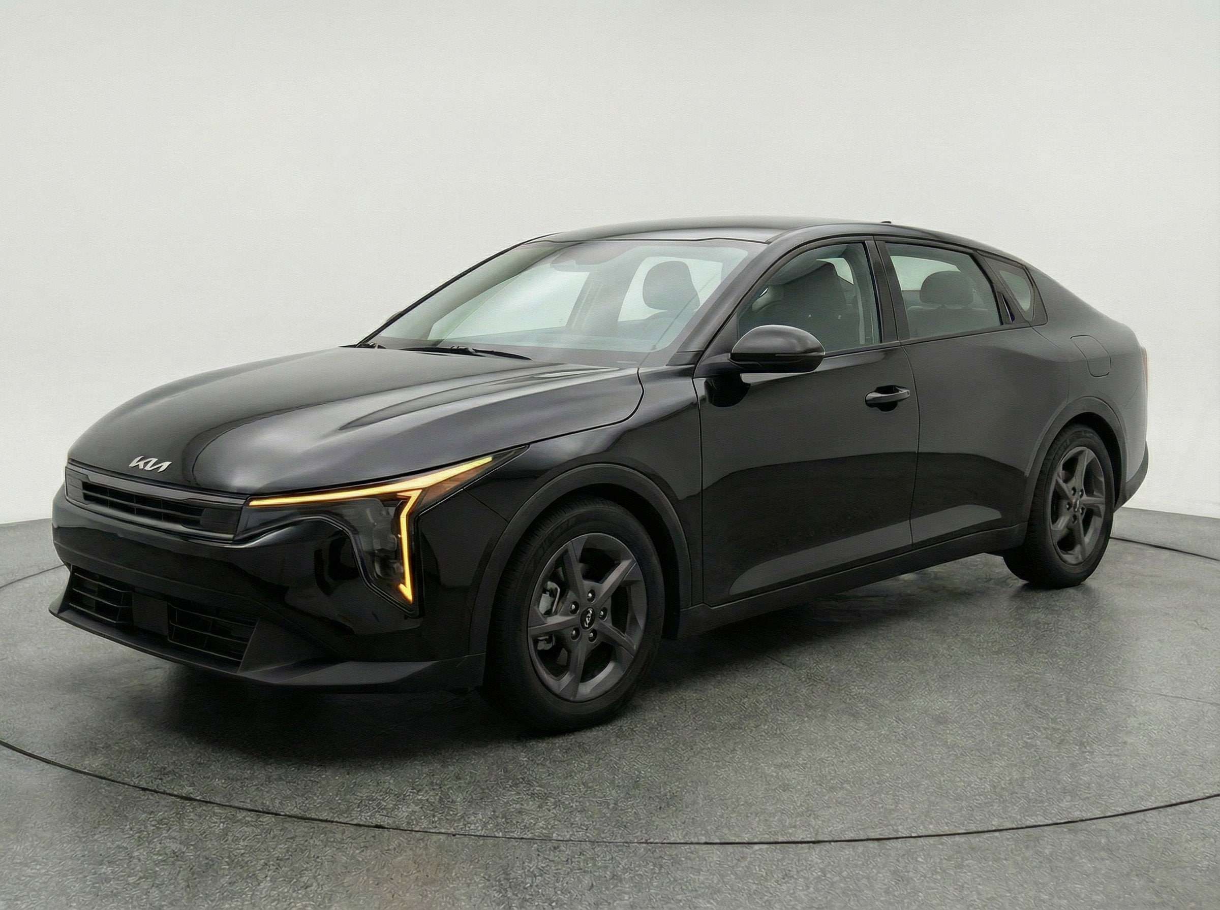 Thumbnail: 2025 Kia K4 - 3