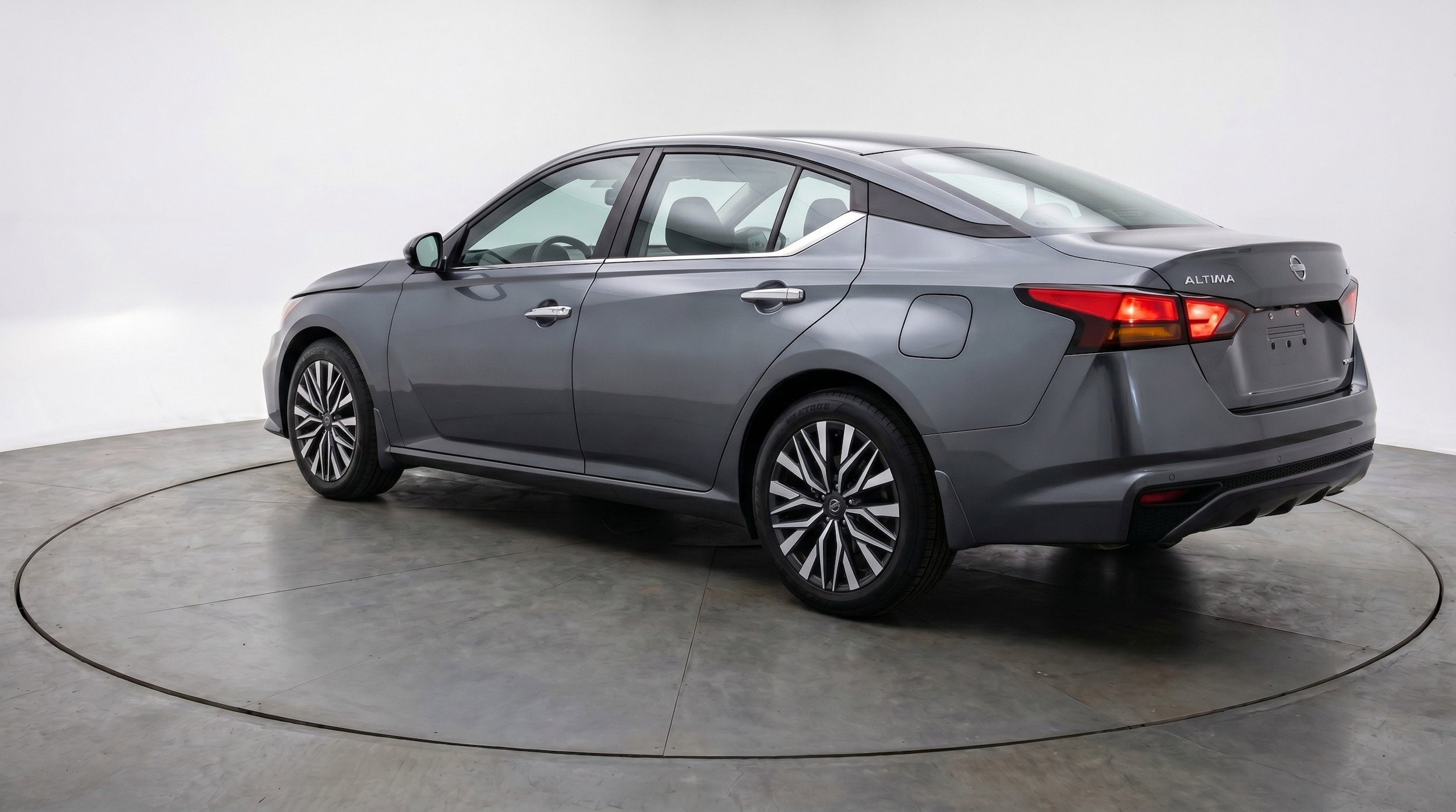 Thumbnail: 2025 Nissan Altima - 6