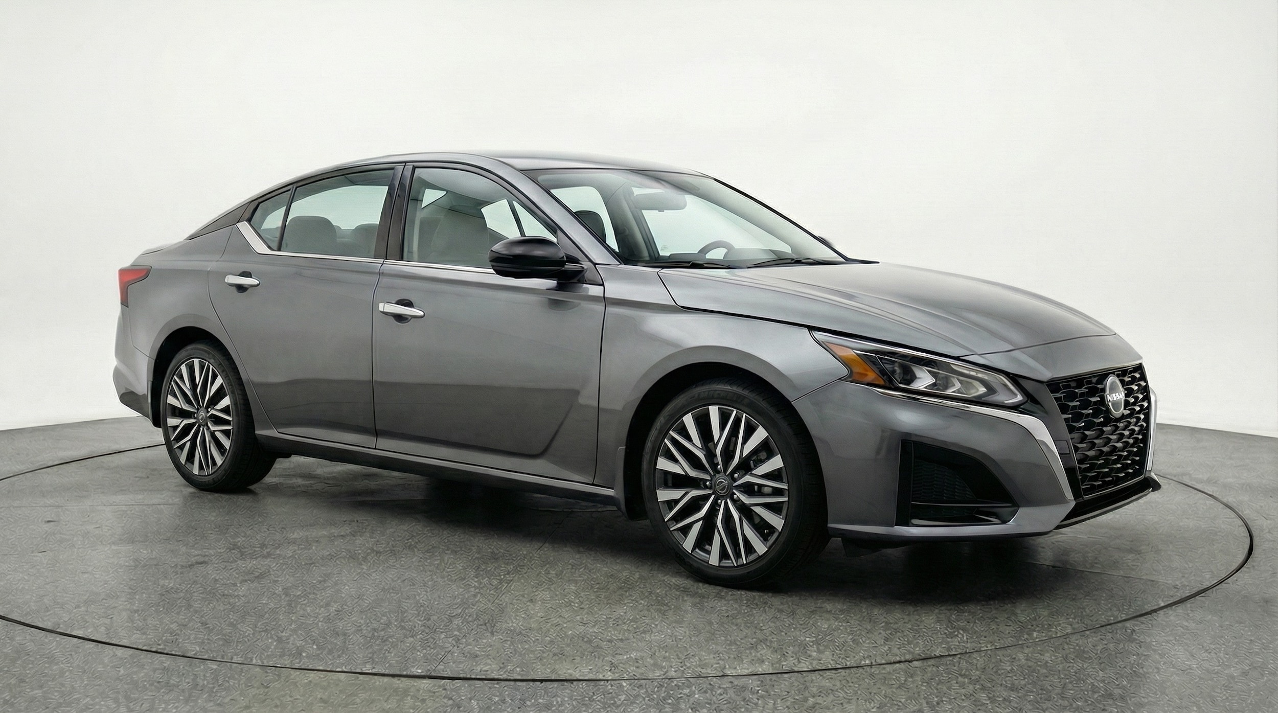 Thumbnail: 2025 Nissan Altima - 1