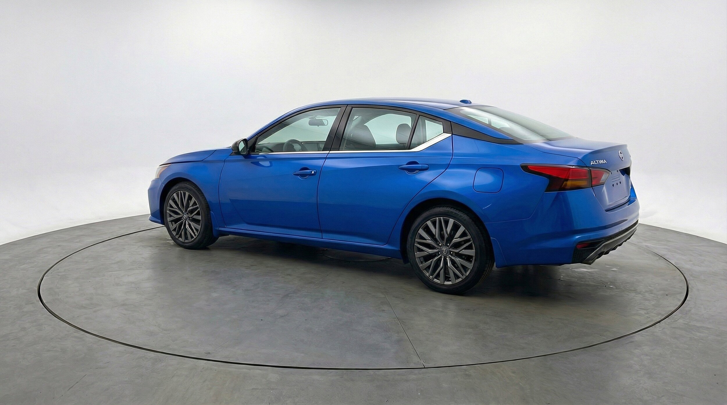 Thumbnail: 2025 Nissan Altima - 6