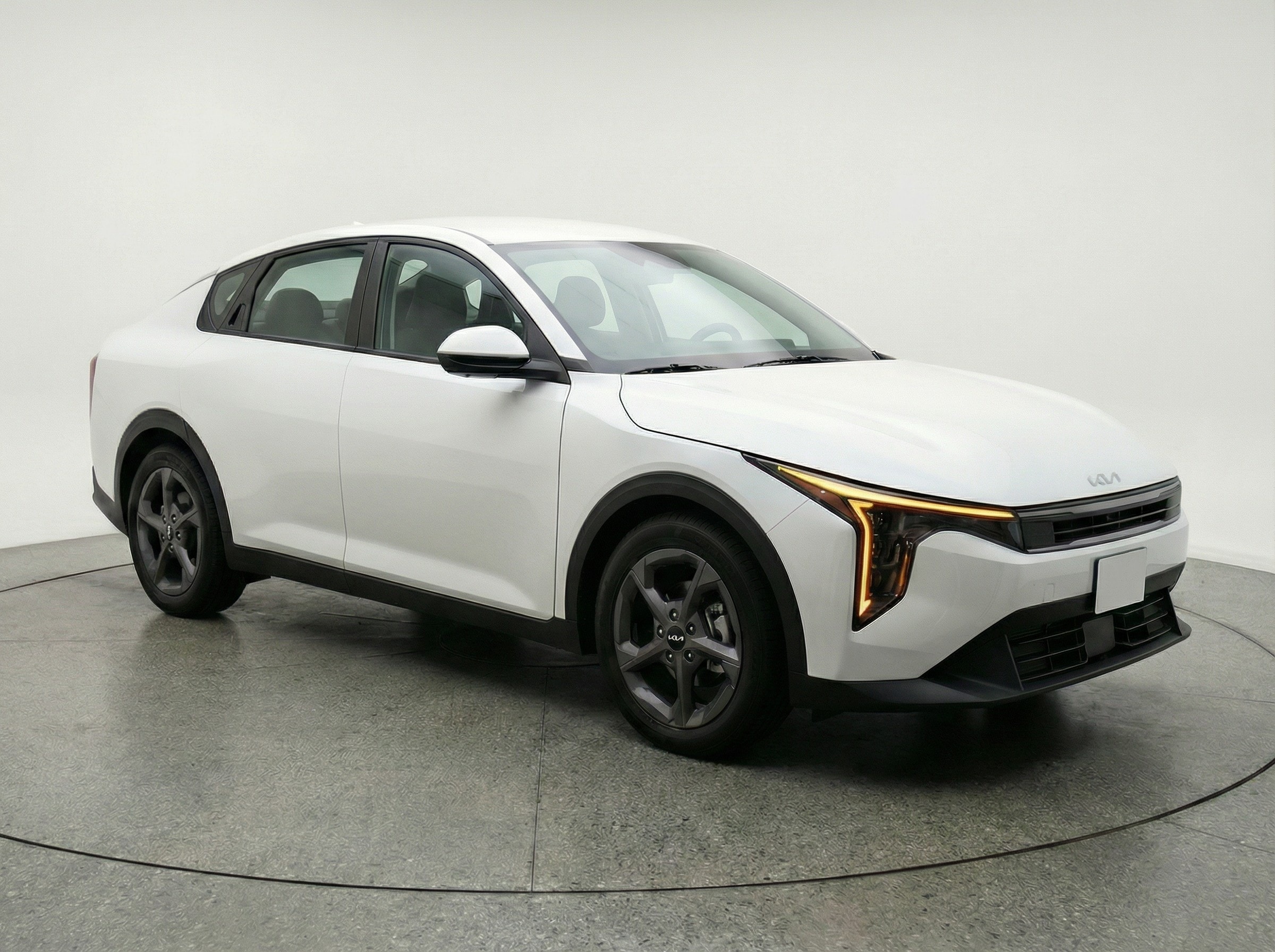 Thumbnail: 2025 Kia K4 - 1