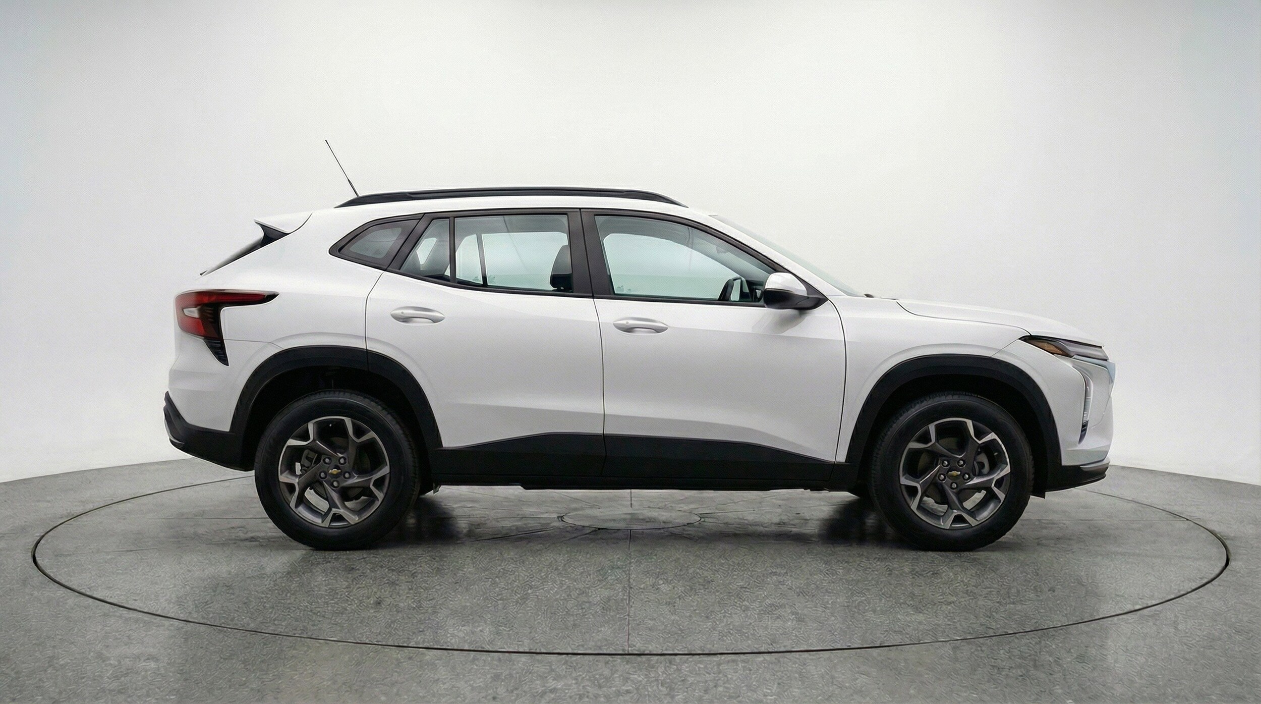 Thumbnail: 2025 Chevrolet Trax - 11