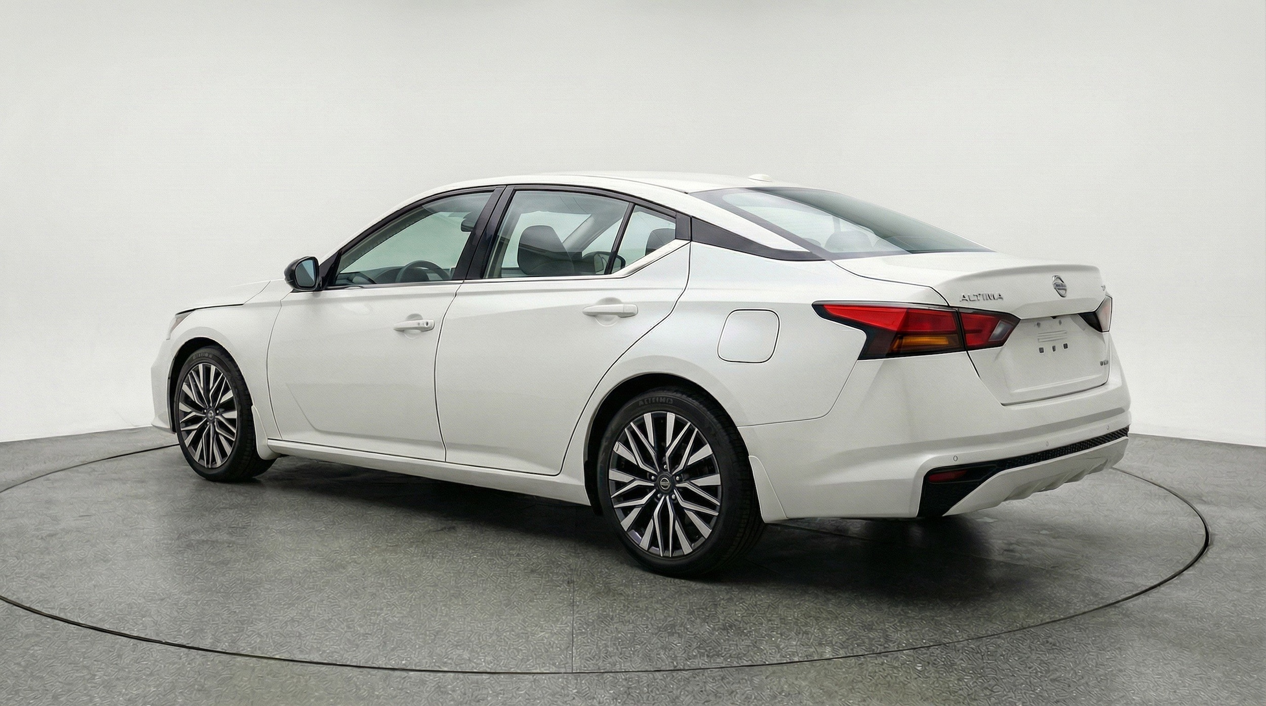 Thumbnail: 2025 Nissan Altima - 6