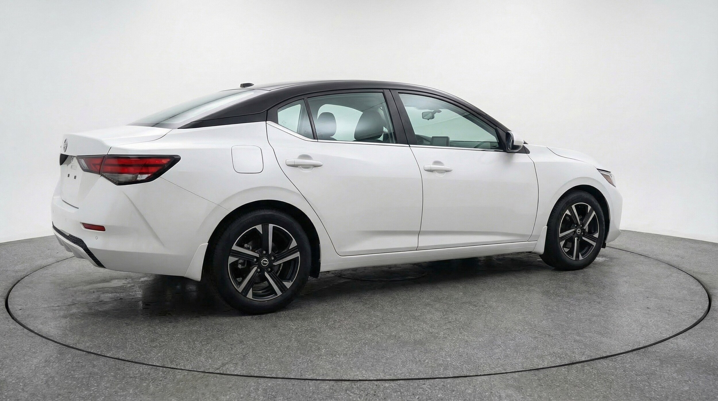 Thumbnail: 2025 Nissan Sentra - 9