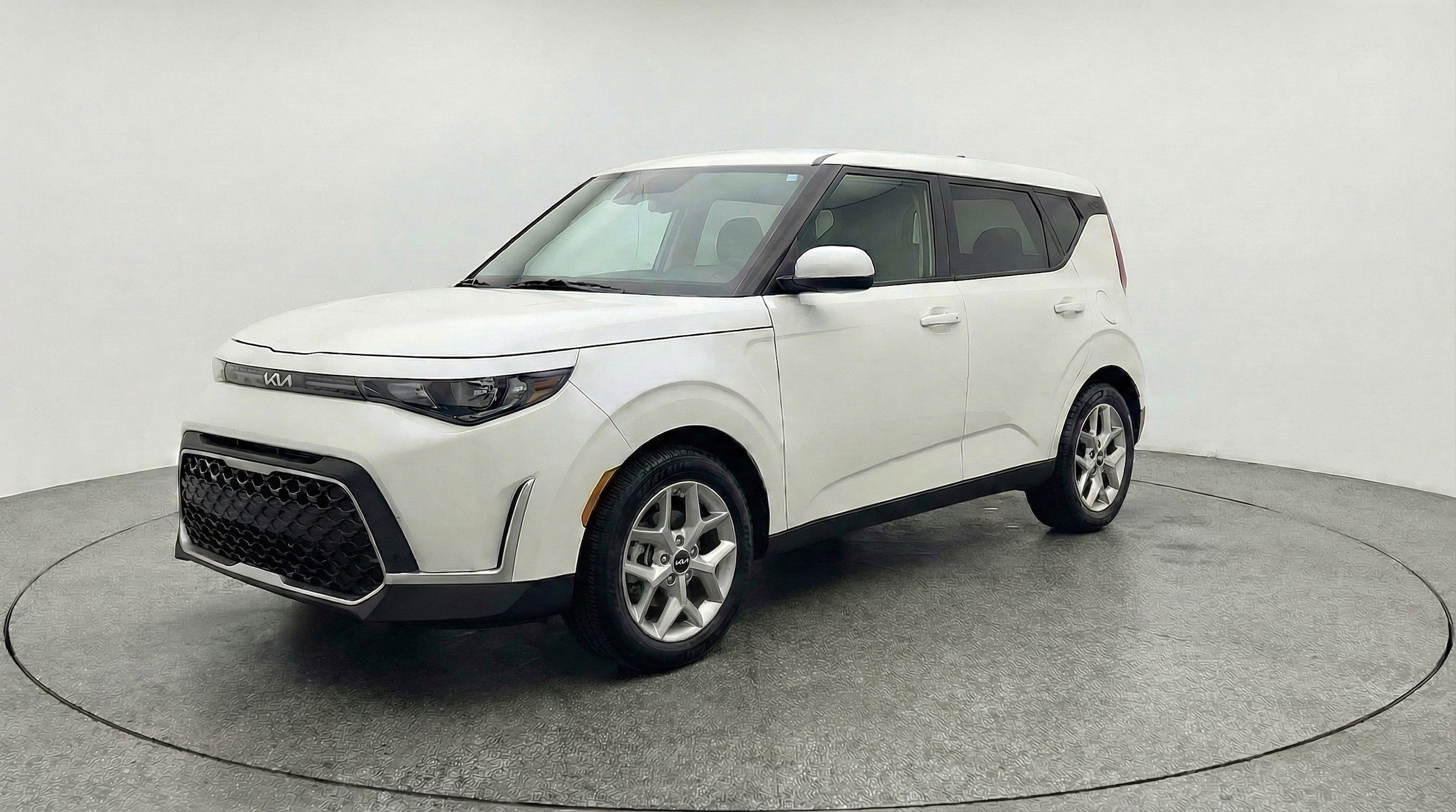 Thumbnail: 2025 Kia Soul - 3