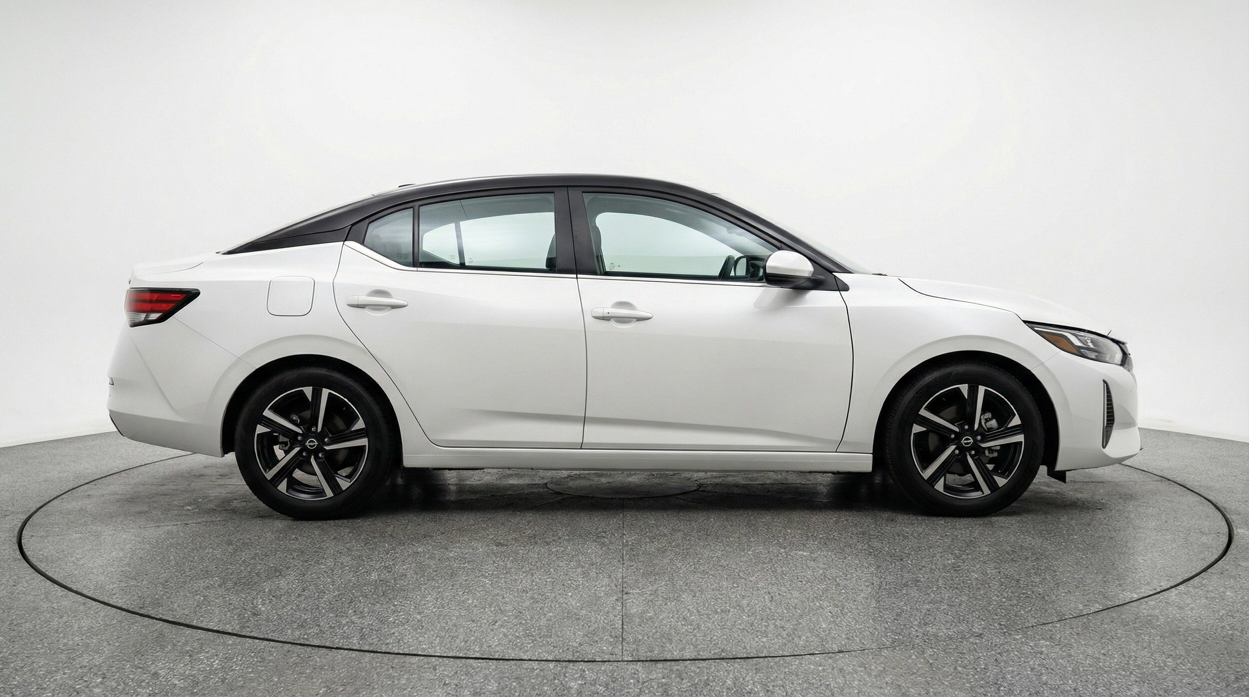 Thumbnail: 2025 Nissan Sentra - 11