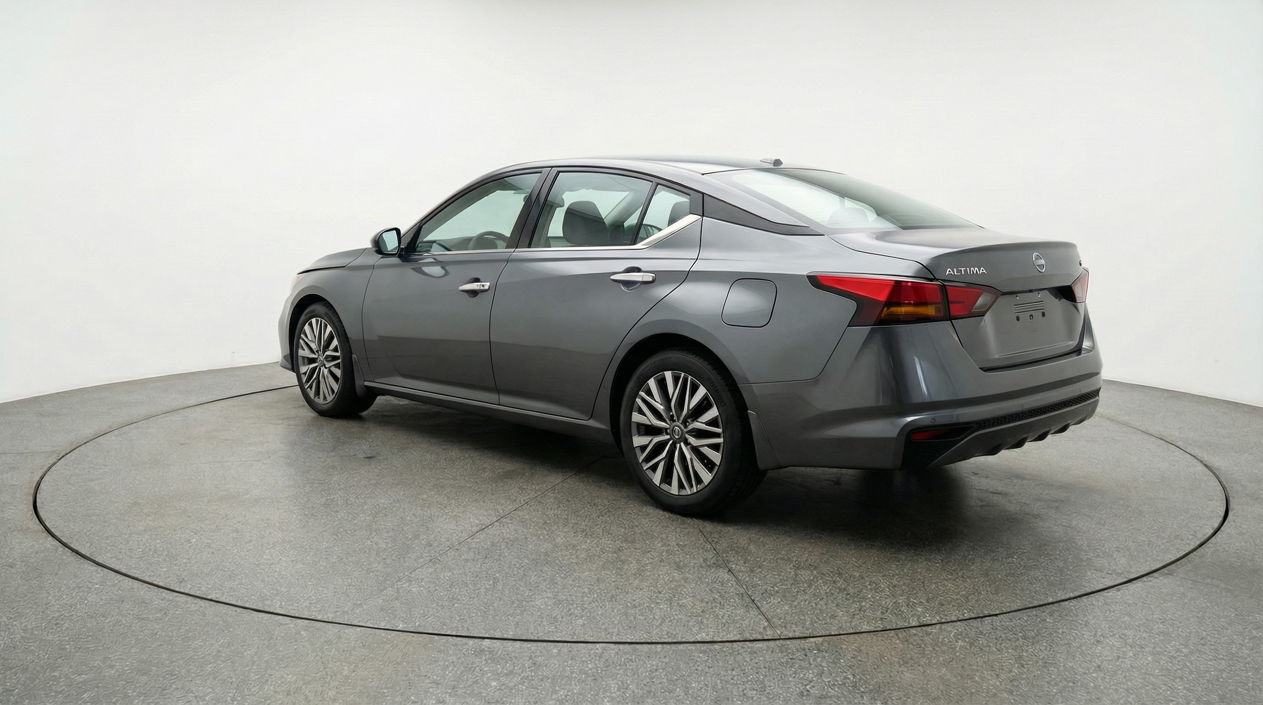 Thumbnail: 2025 Nissan Altima - 5