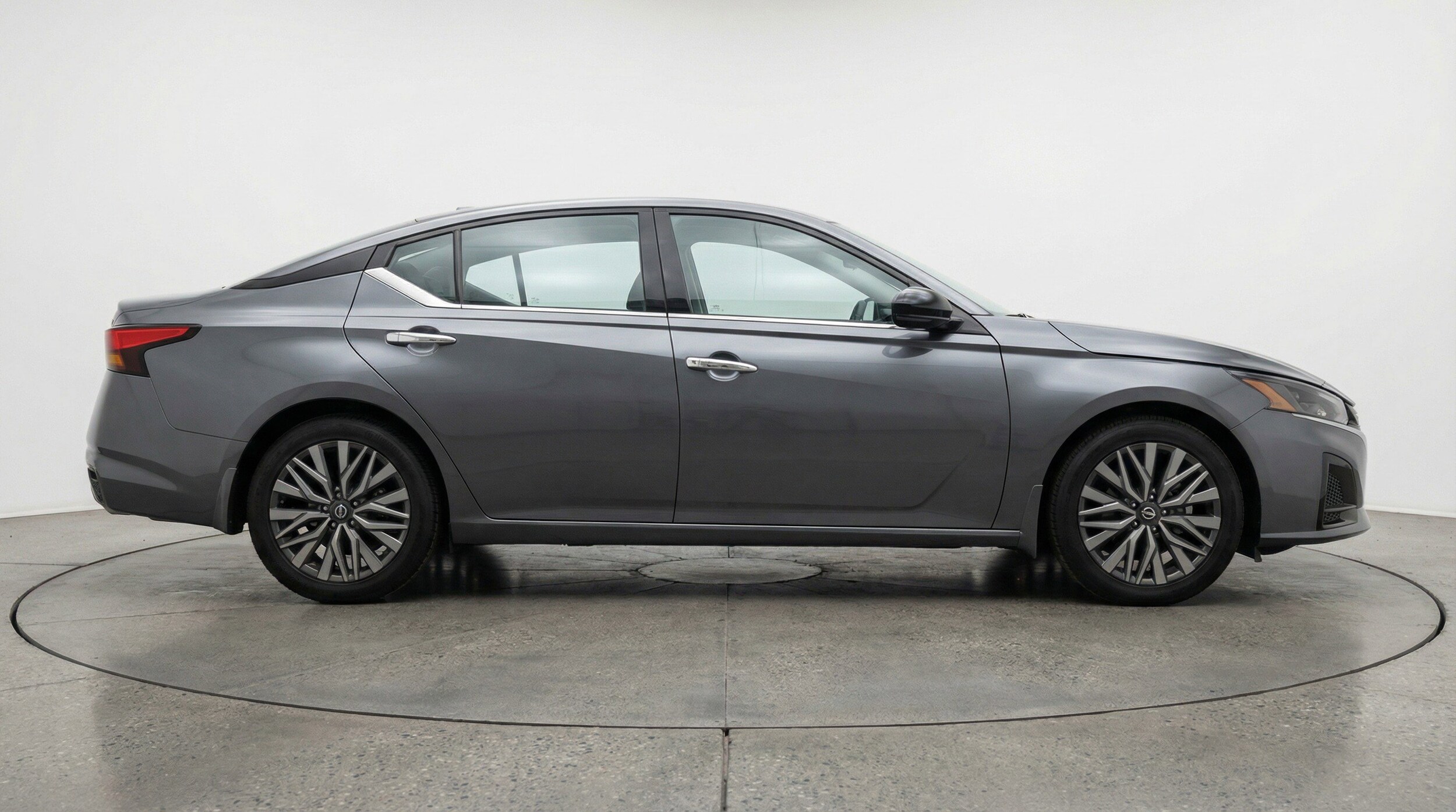 Thumbnail: 2025 Nissan Altima - 11
