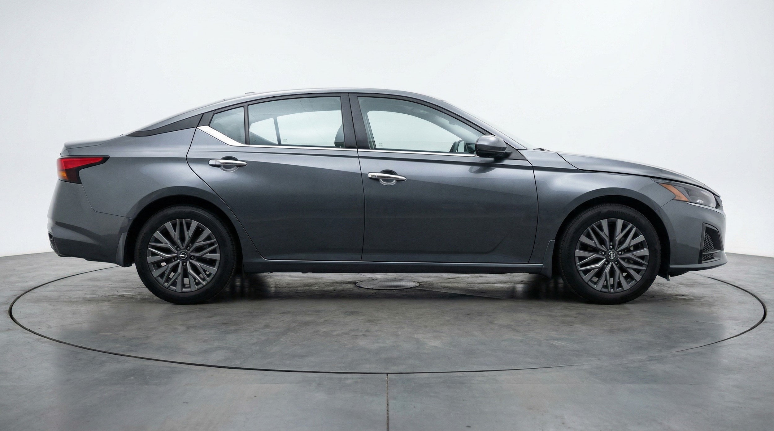 Thumbnail: 2025 Nissan Altima - 8