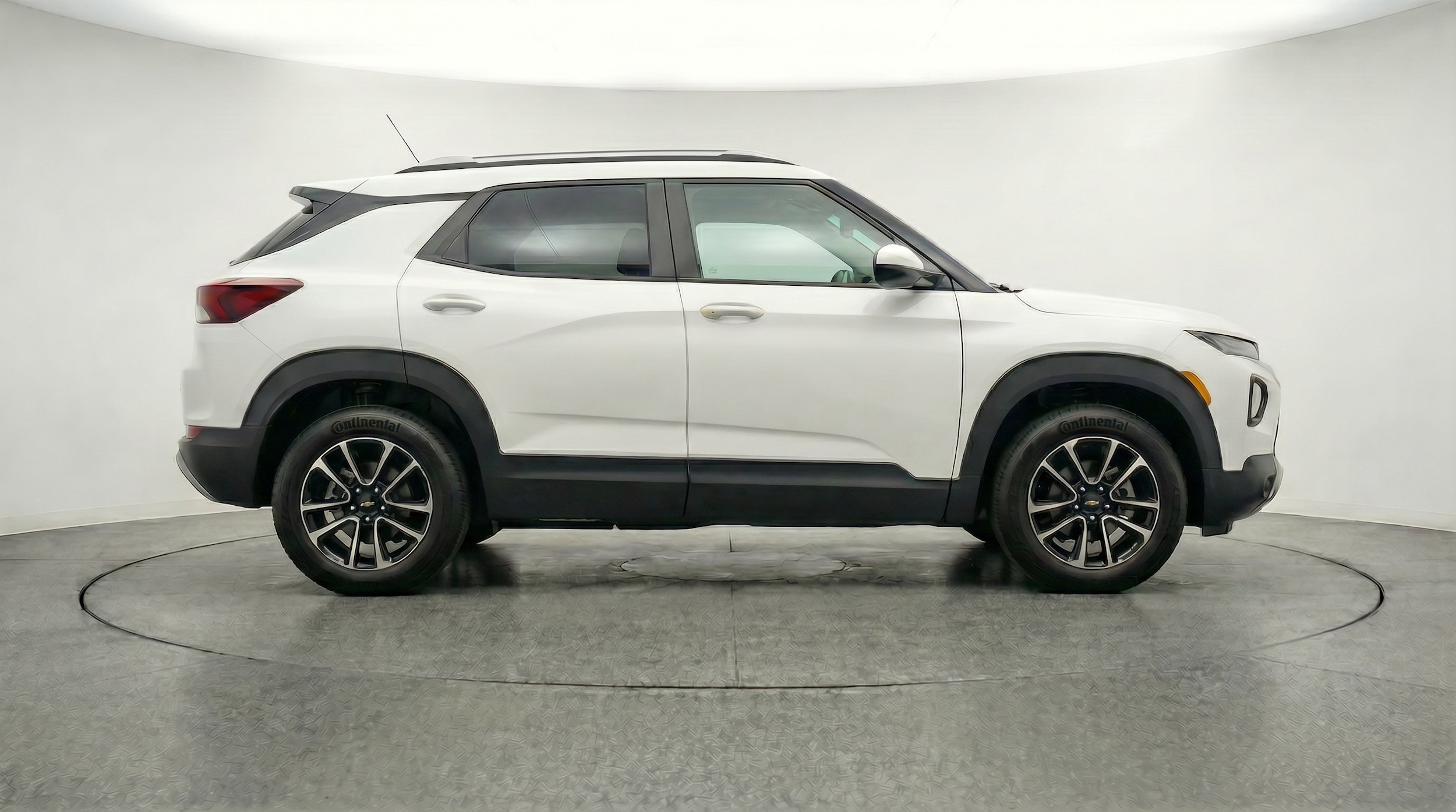 Thumbnail: 2025 Chevrolet TrailBlazer - 11