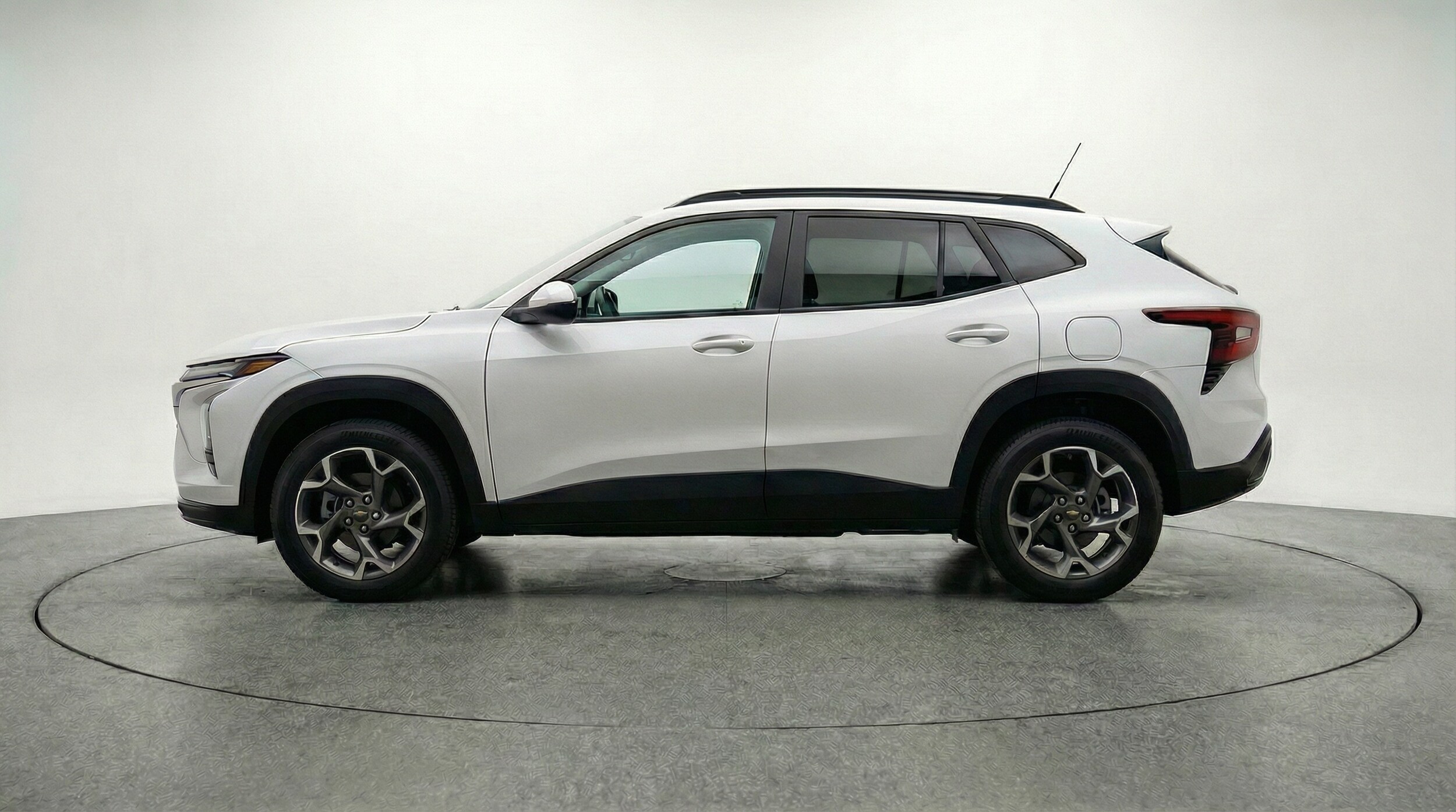 Thumbnail: 2025 Chevrolet Trax - 4