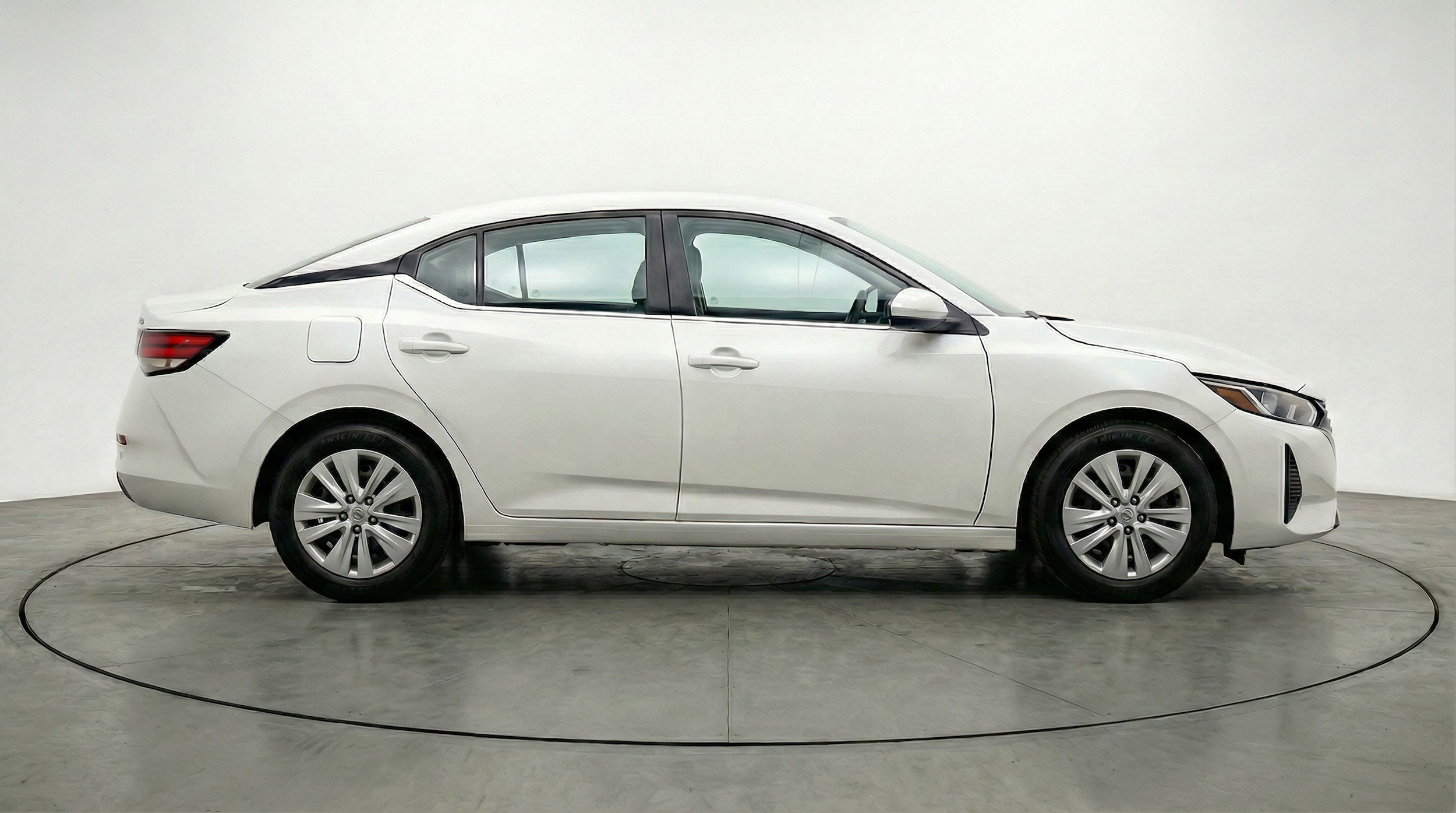 Thumbnail: 2025 Nissan Sentra - 8