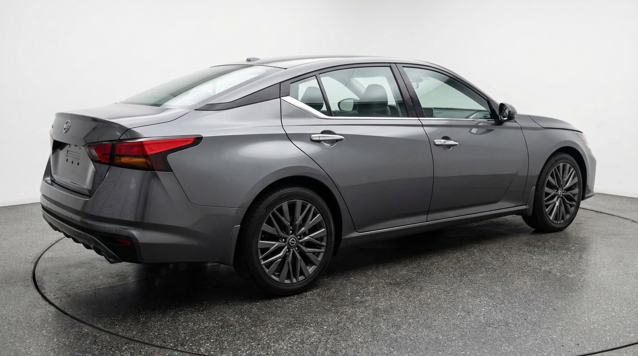 Thumbnail: 2025 Nissan Altima - 9