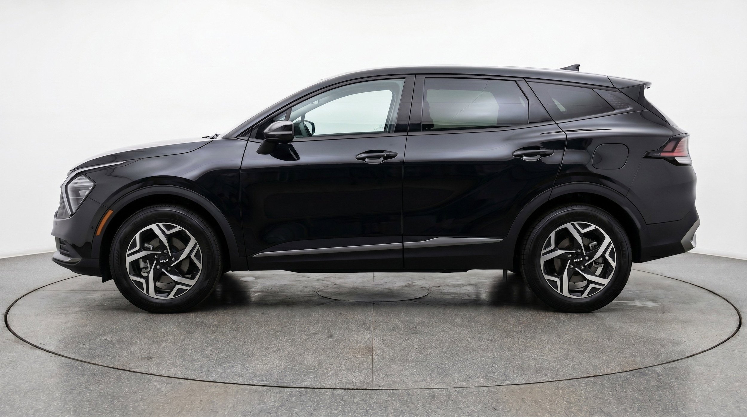 Thumbnail: 2025 Kia Sportage - 5