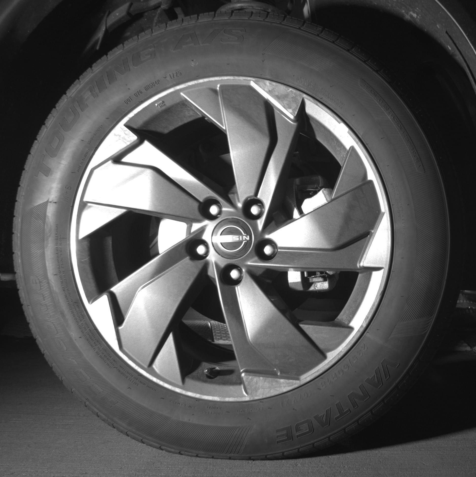 Thumbnail: 2025 Nissan Rogue - 10