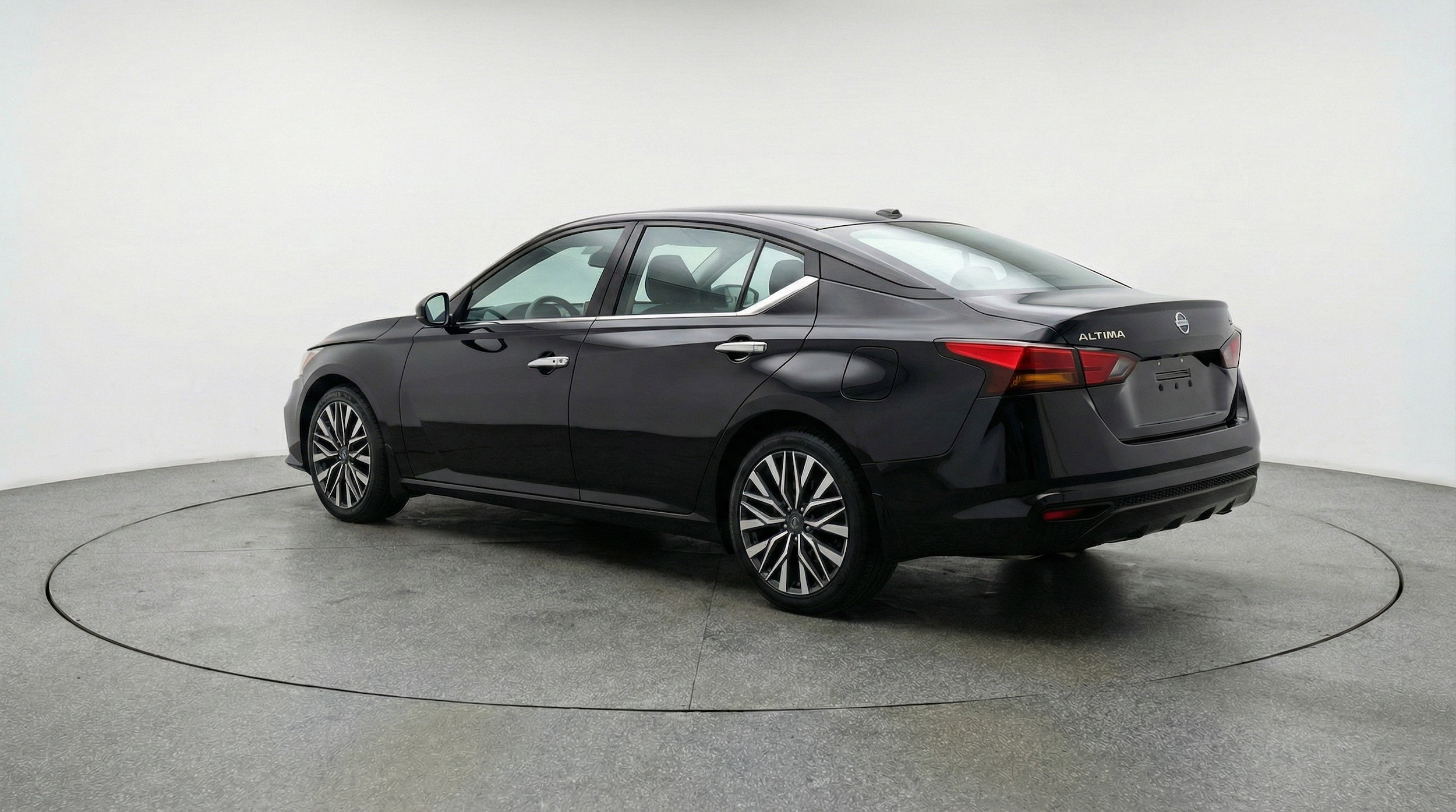 Thumbnail: 2025 Nissan Altima - 6