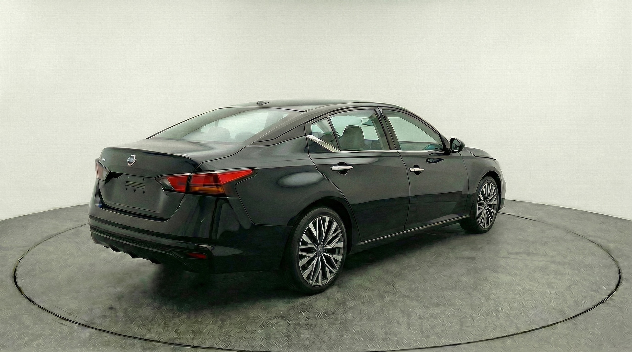 Thumbnail: 2025 Nissan Altima - 7