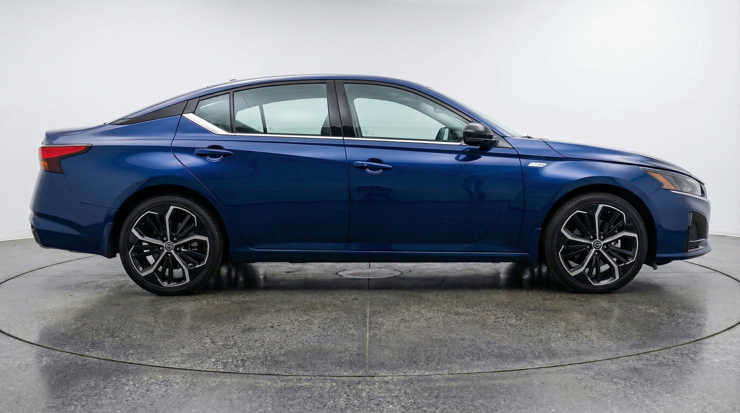 Thumbnail: 2025 Nissan Altima - 8