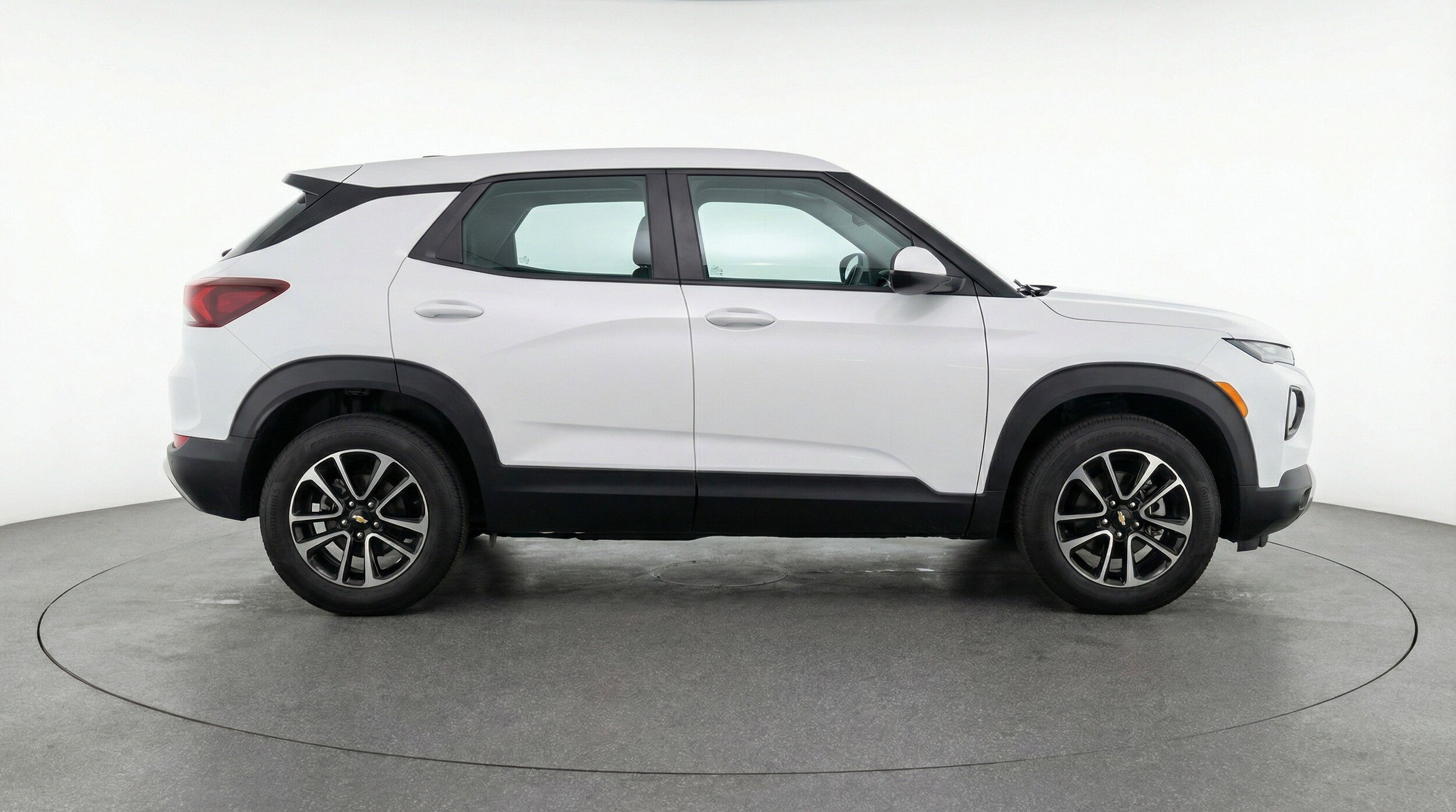 Thumbnail: 2025 Chevrolet TrailBlazer - 11