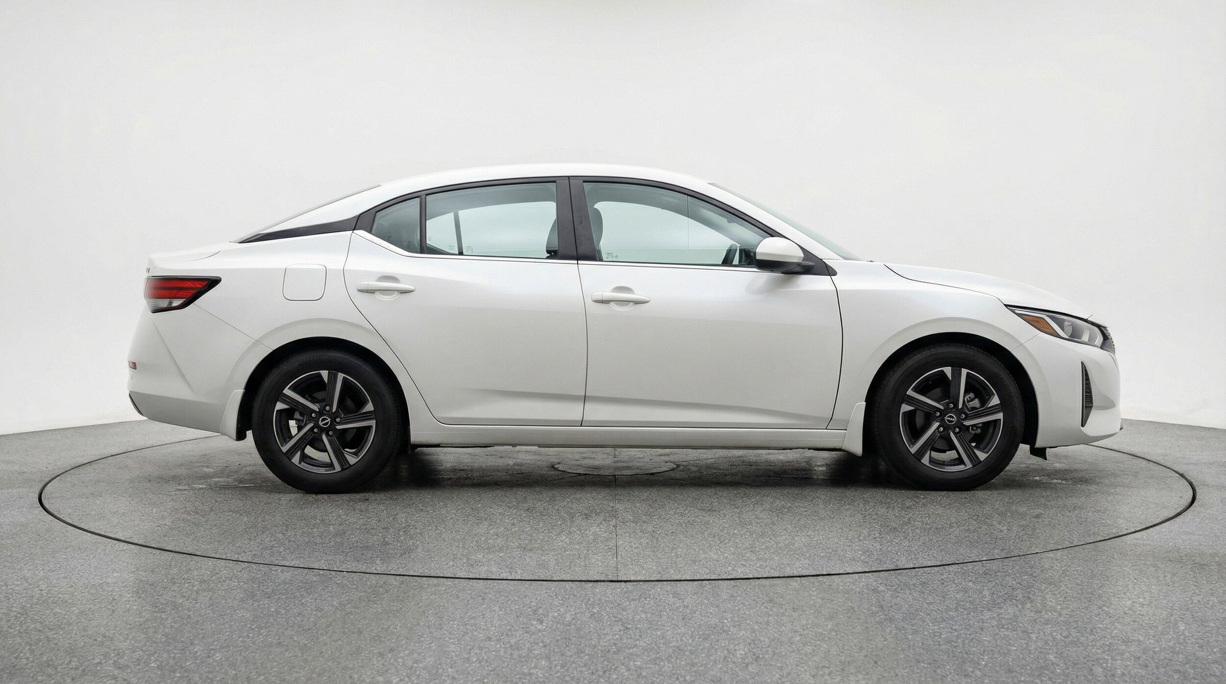 Thumbnail: 2025 Nissan Sentra - 11