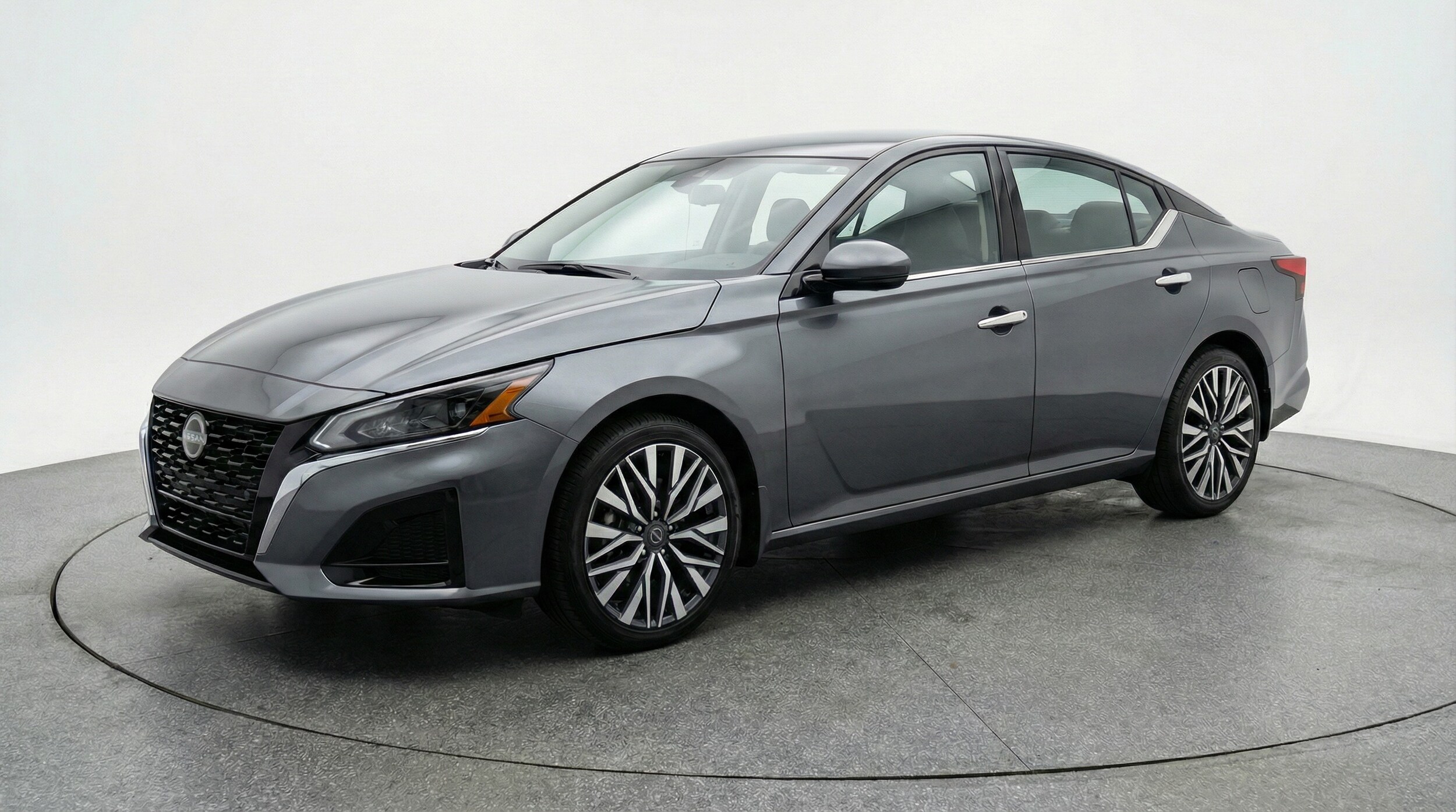 Thumbnail: 2025 Nissan Altima - 3